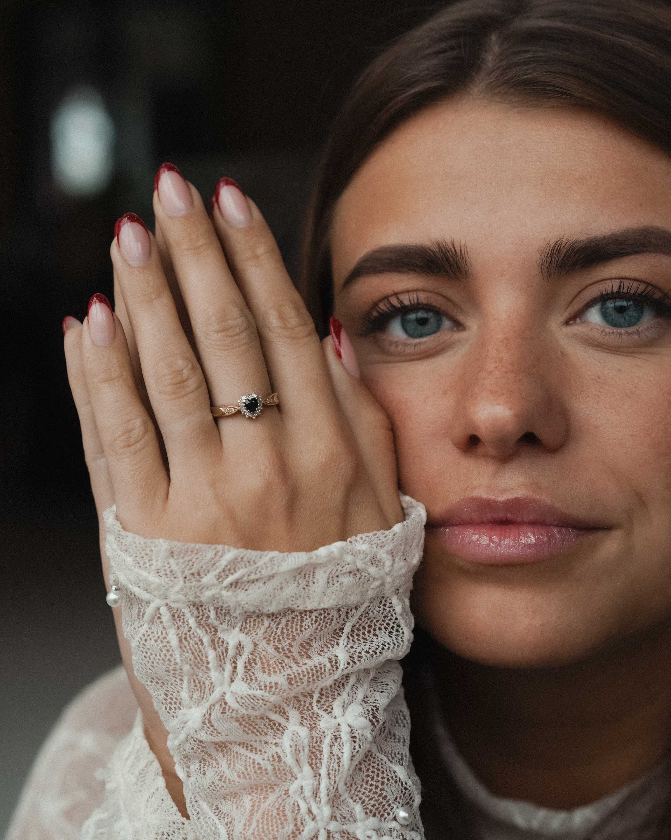 Nira | Vintage Sapphire and Diamond Cluster Ring