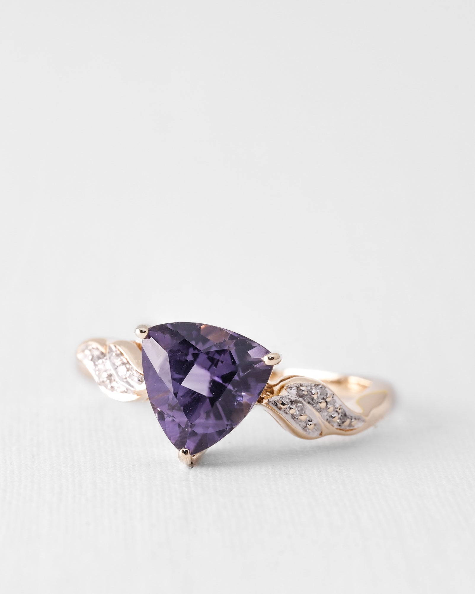 Ysera | Vintage Kwarts Solitaire & Diamant Details Ring
