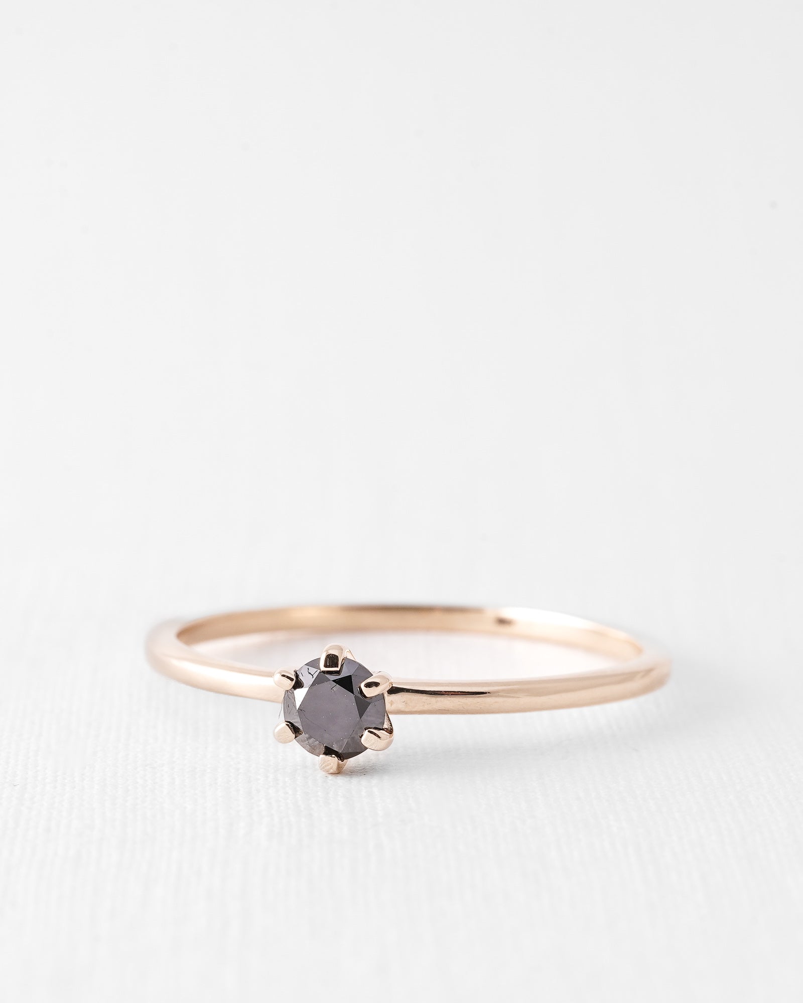 Elise | Vintage Zwarte Diamant Solitaire