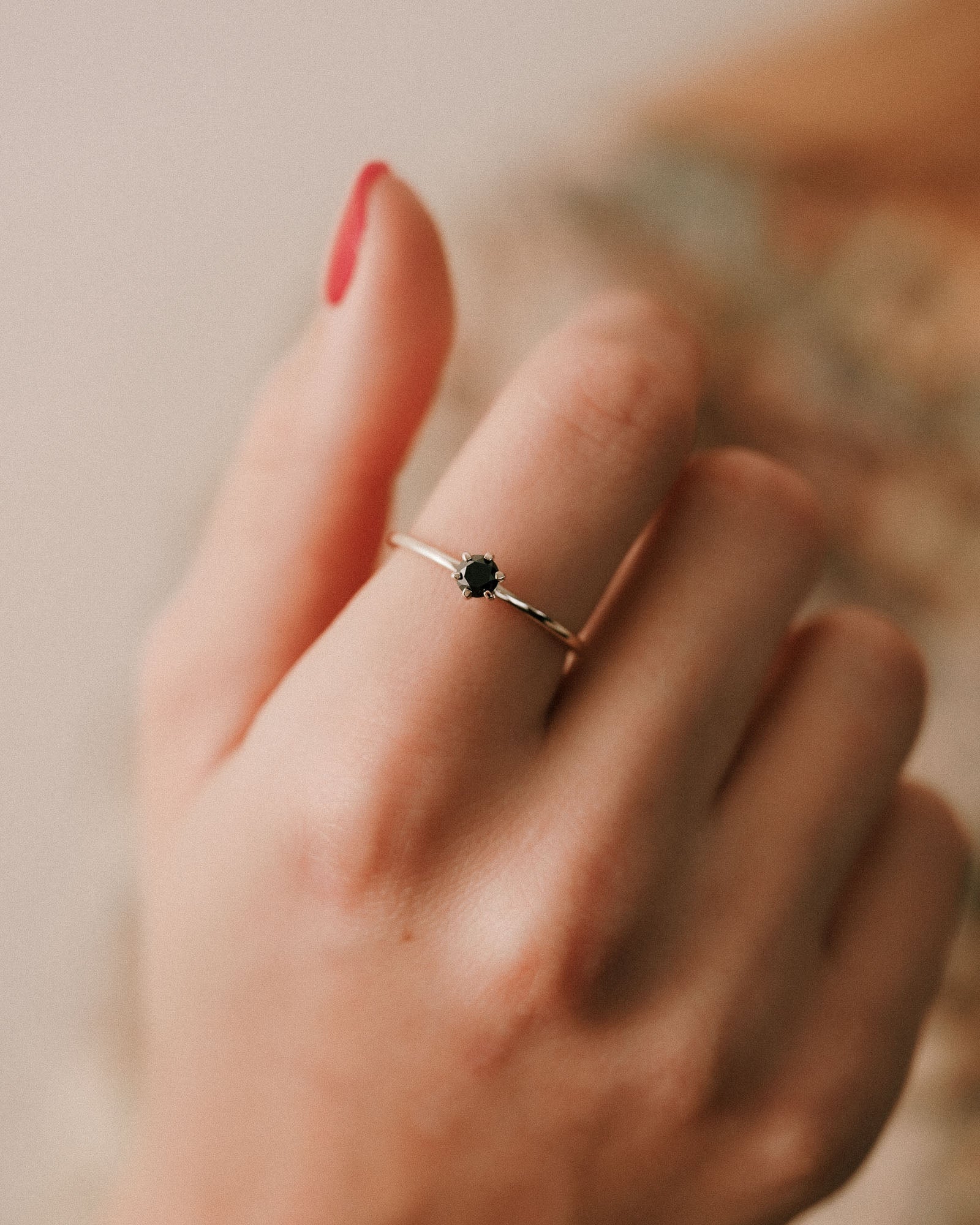 Elise | Vintage Zwarte Diamant Solitaire