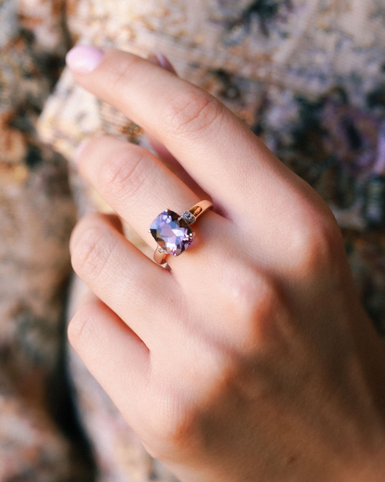 Talia | Vintage Amethist Solitaire & Diamant Details