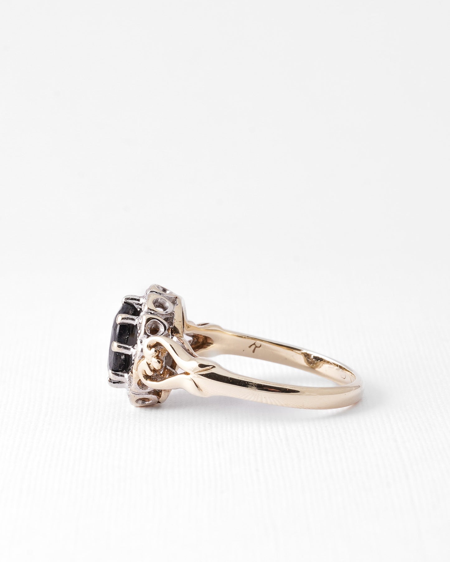 Celia | Vintage Saffier Solitair