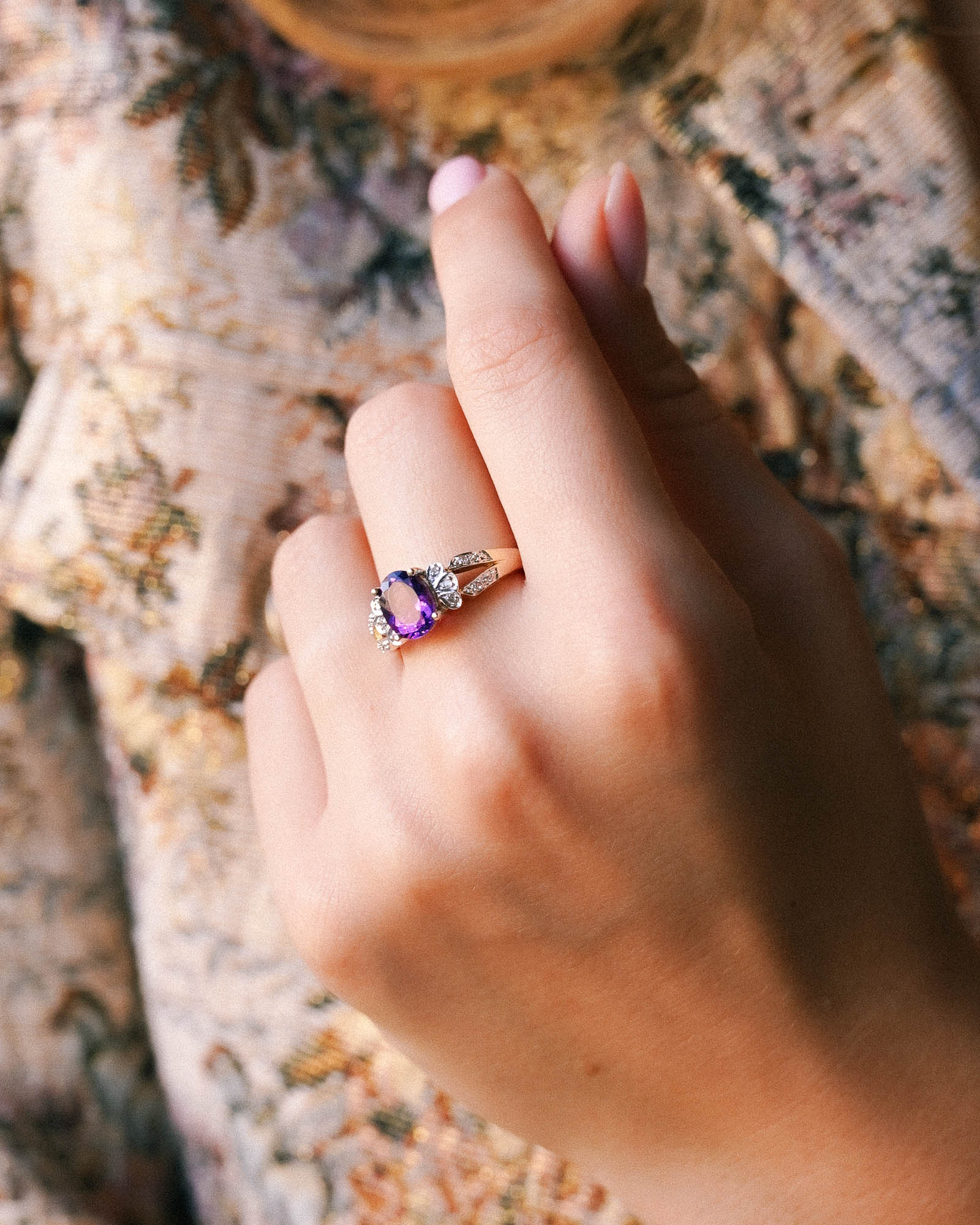 Vesper | Vintage Amethist Solitaire & Diamant Details