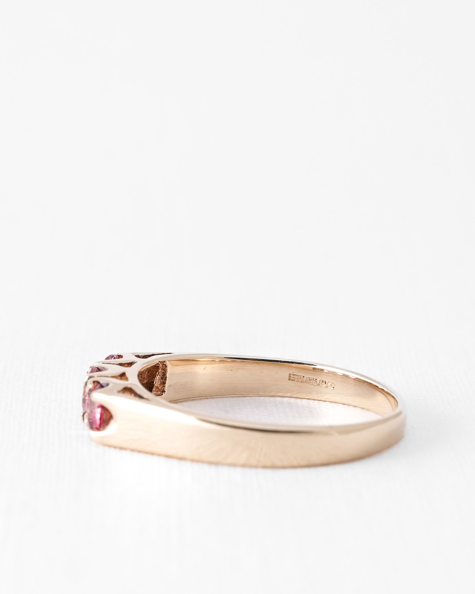 Nora  | Vintage Roze Topaas Driesteen