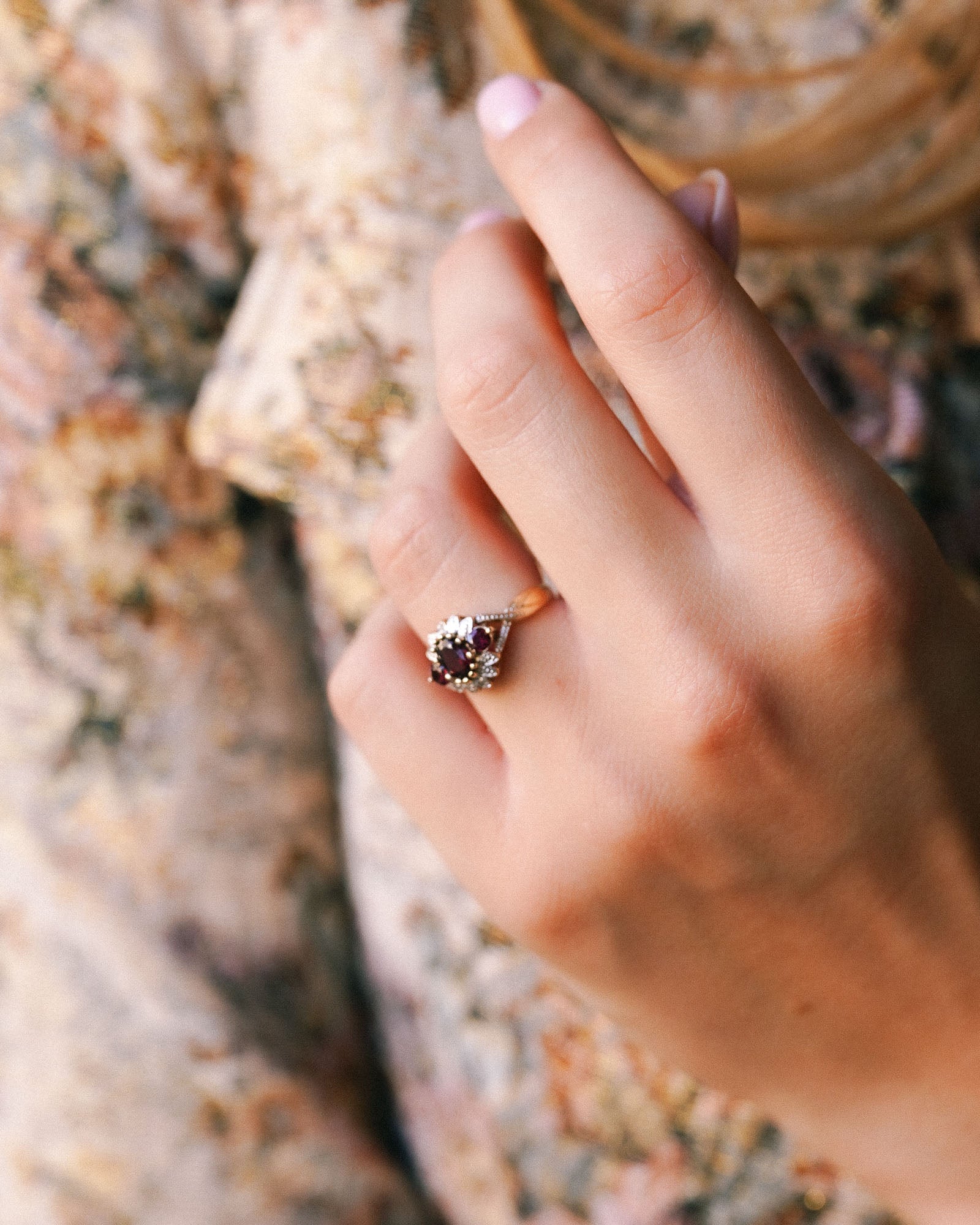 Romée | Vintage Granaat & Diamant Cluster