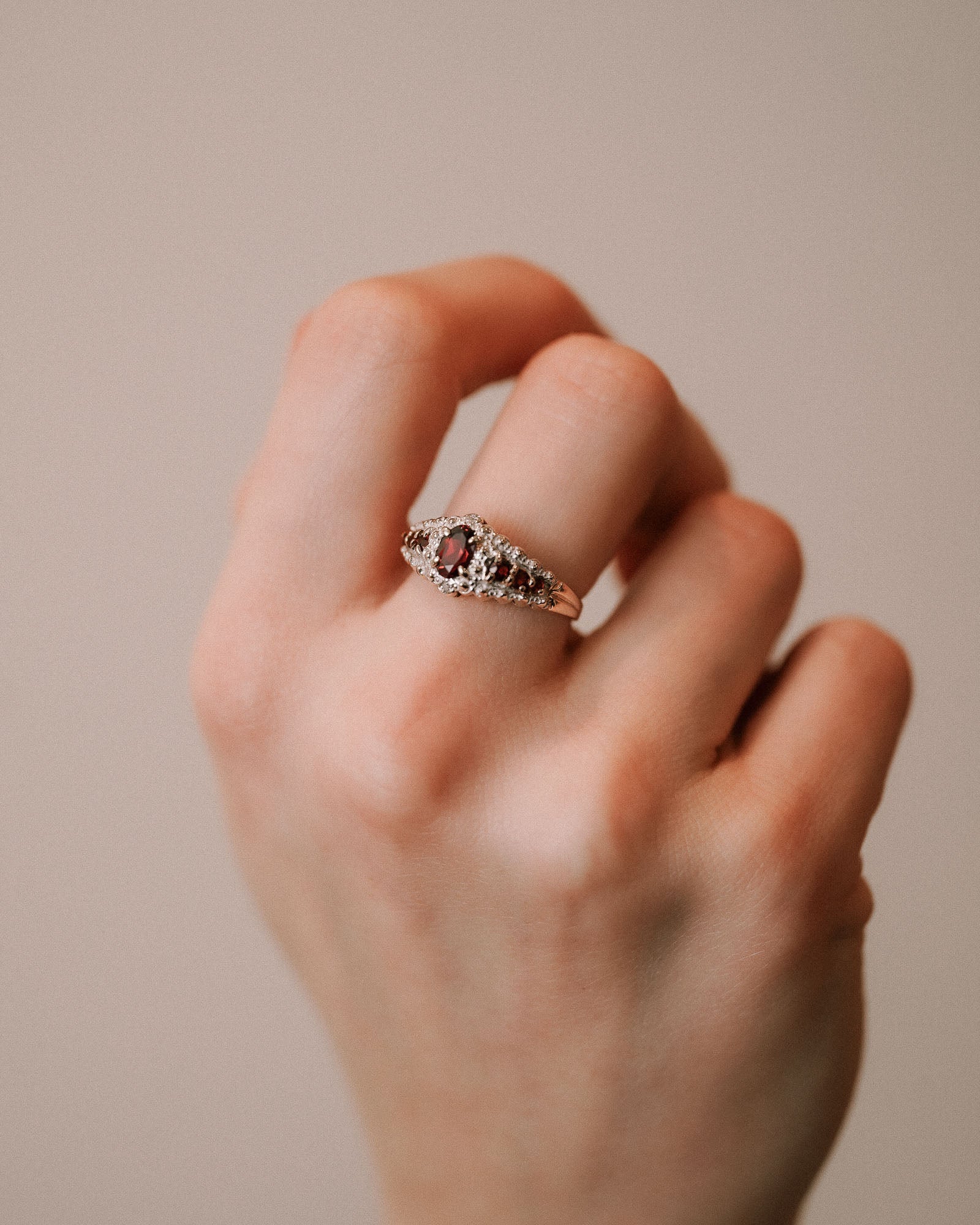 Ayla | Vintage Granaat & Diamant Dress