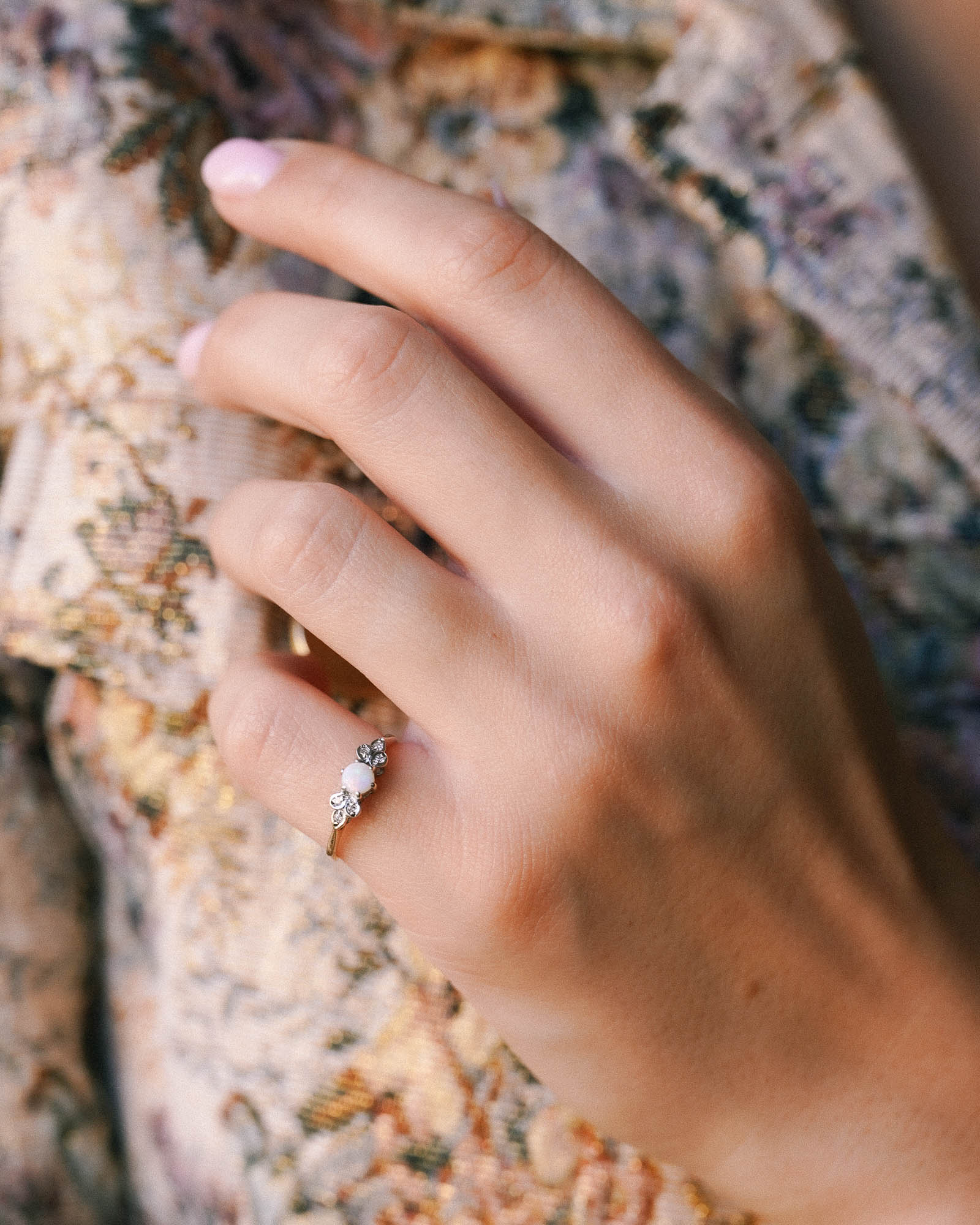 Faith | Vintage Opaal & Diamant Cluster