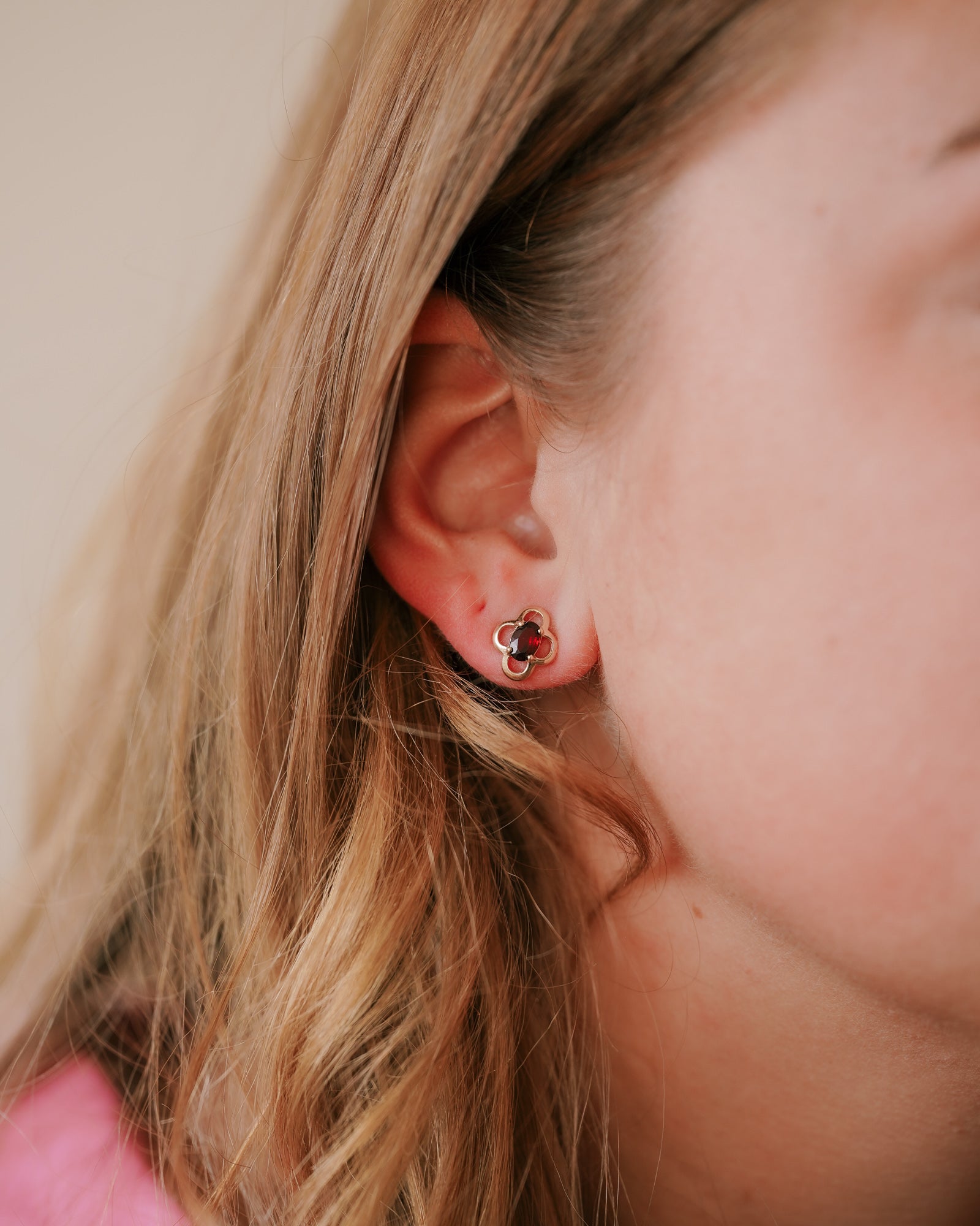 Fenna | Vintage Granaat Flower Oorbellen