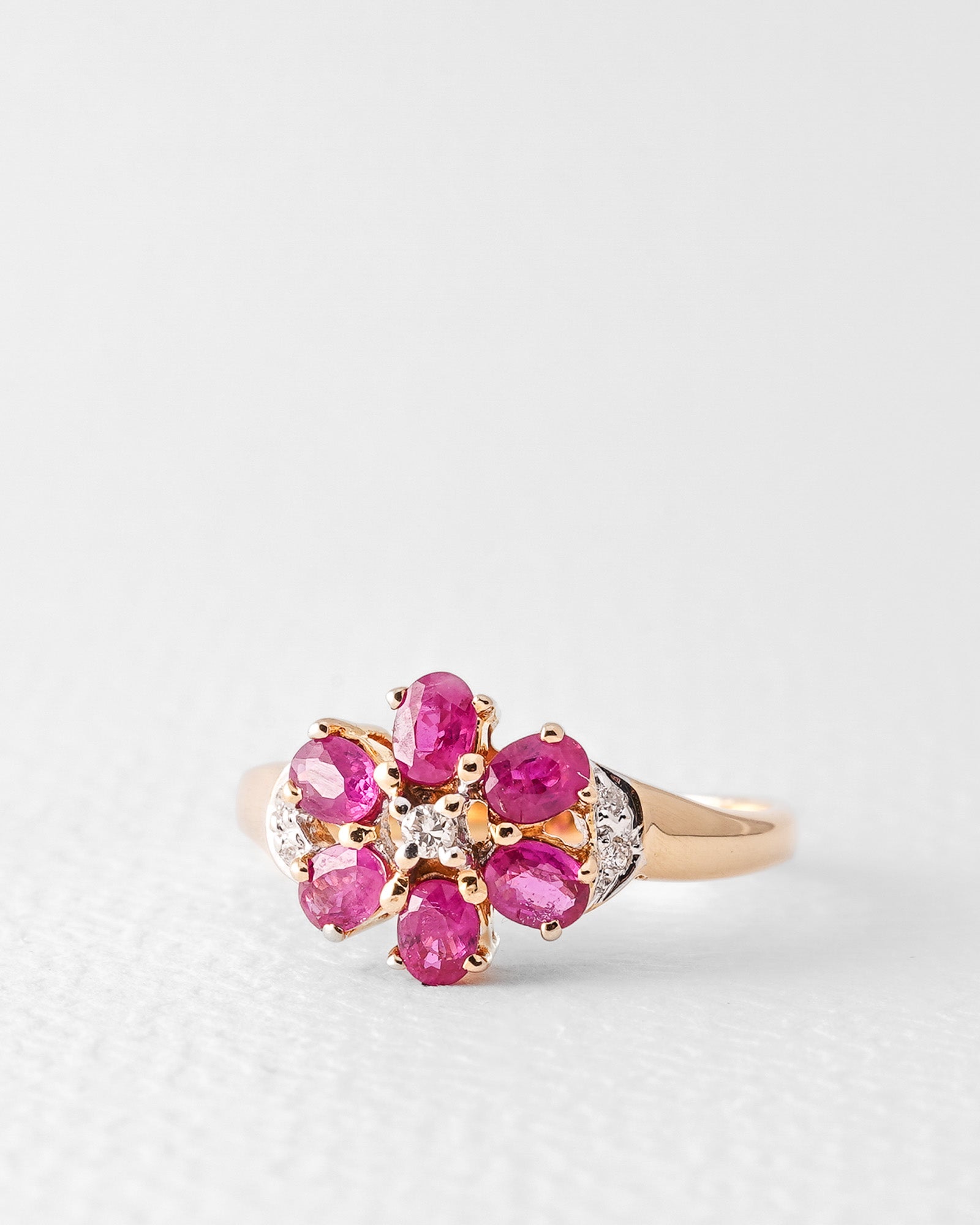 Aveline | Vintage Robijn & Diamant