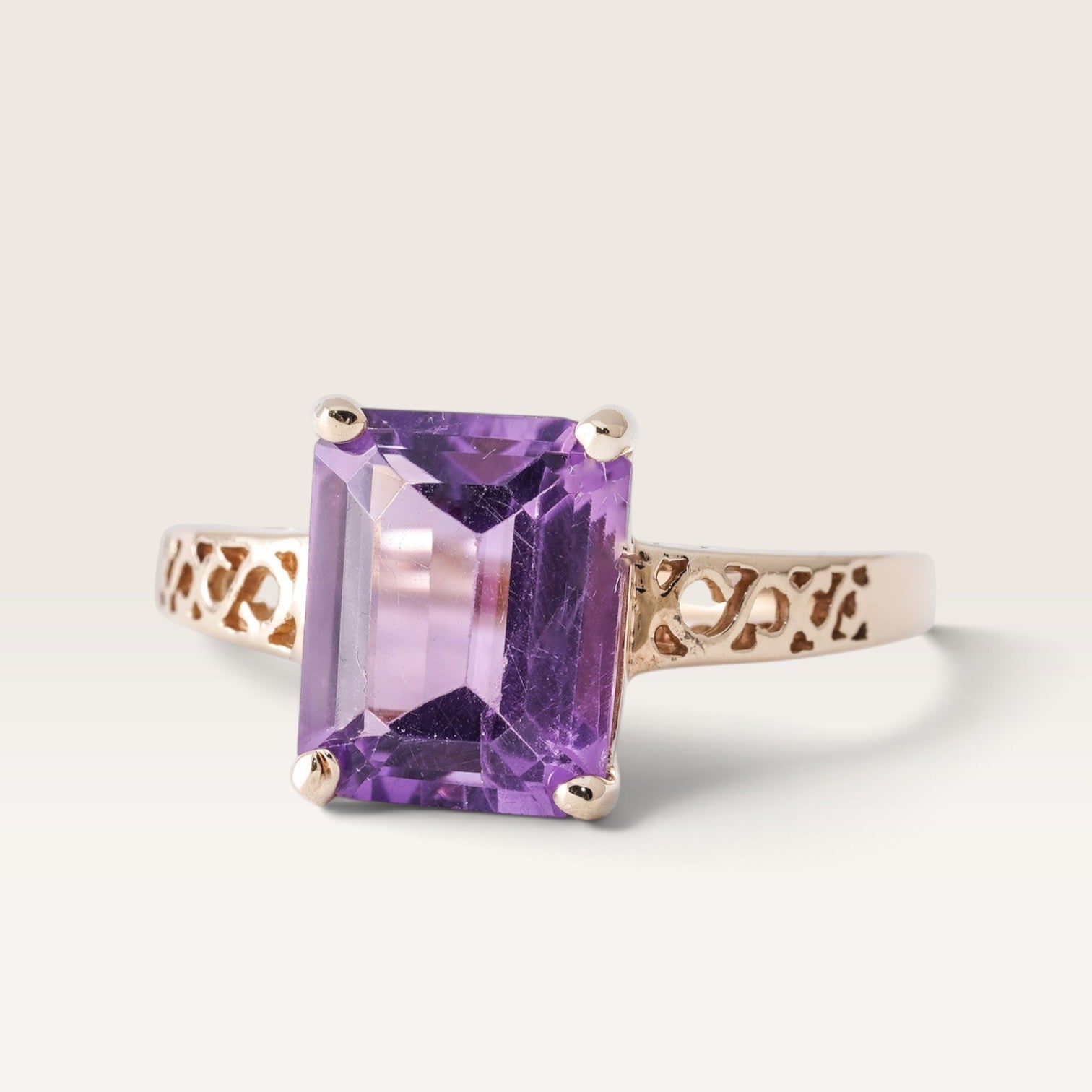 Ameria | Vintage Amethist Solitaire Ring - Menina Amsterdam