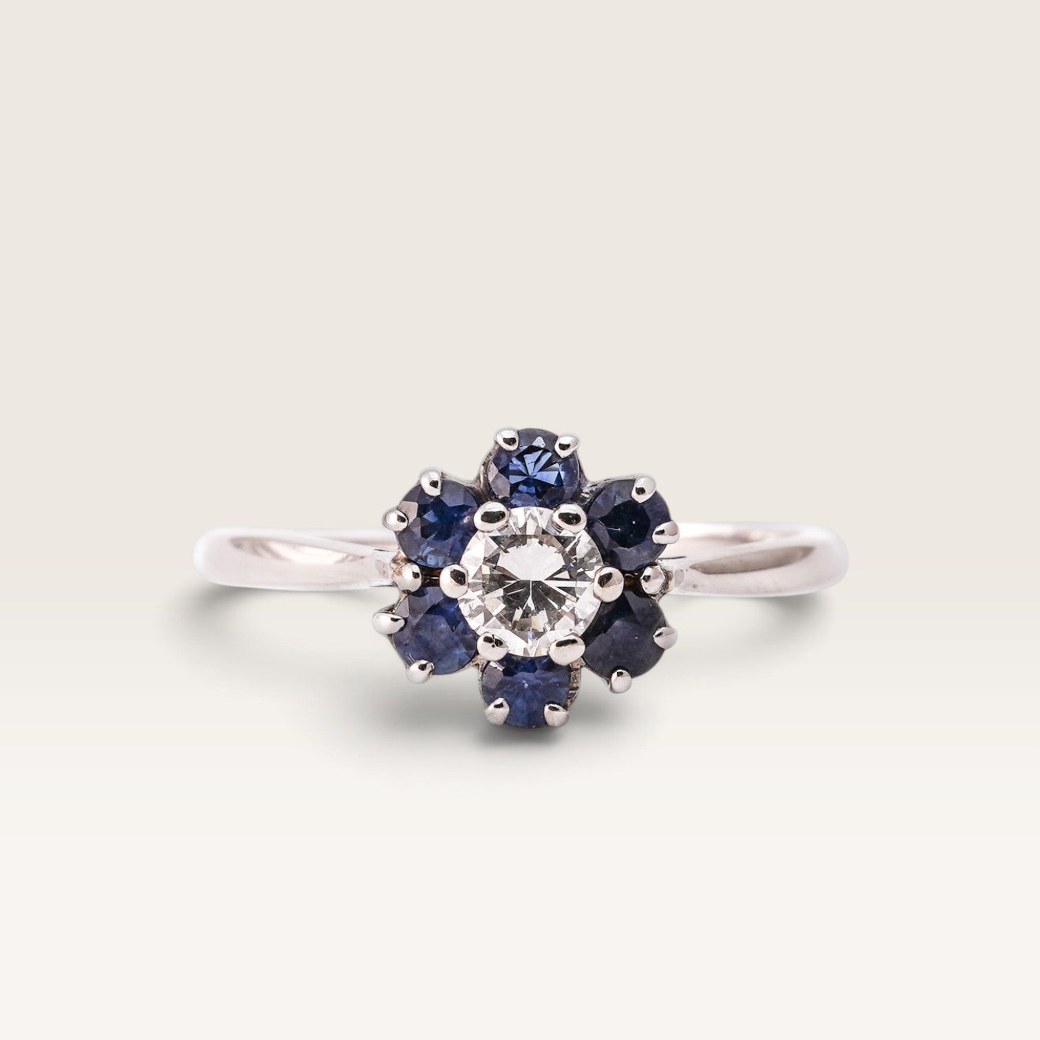 Ariellea | 14K Saffier & Diamant Cluster Ring - Menina Amsterdam