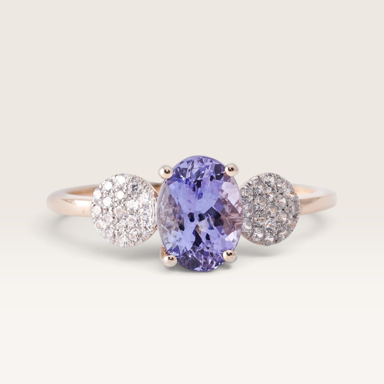 Calyrae | Vintage Tanzanite Solitaire & White Sapphire Details Ring - Menina Amsterdam