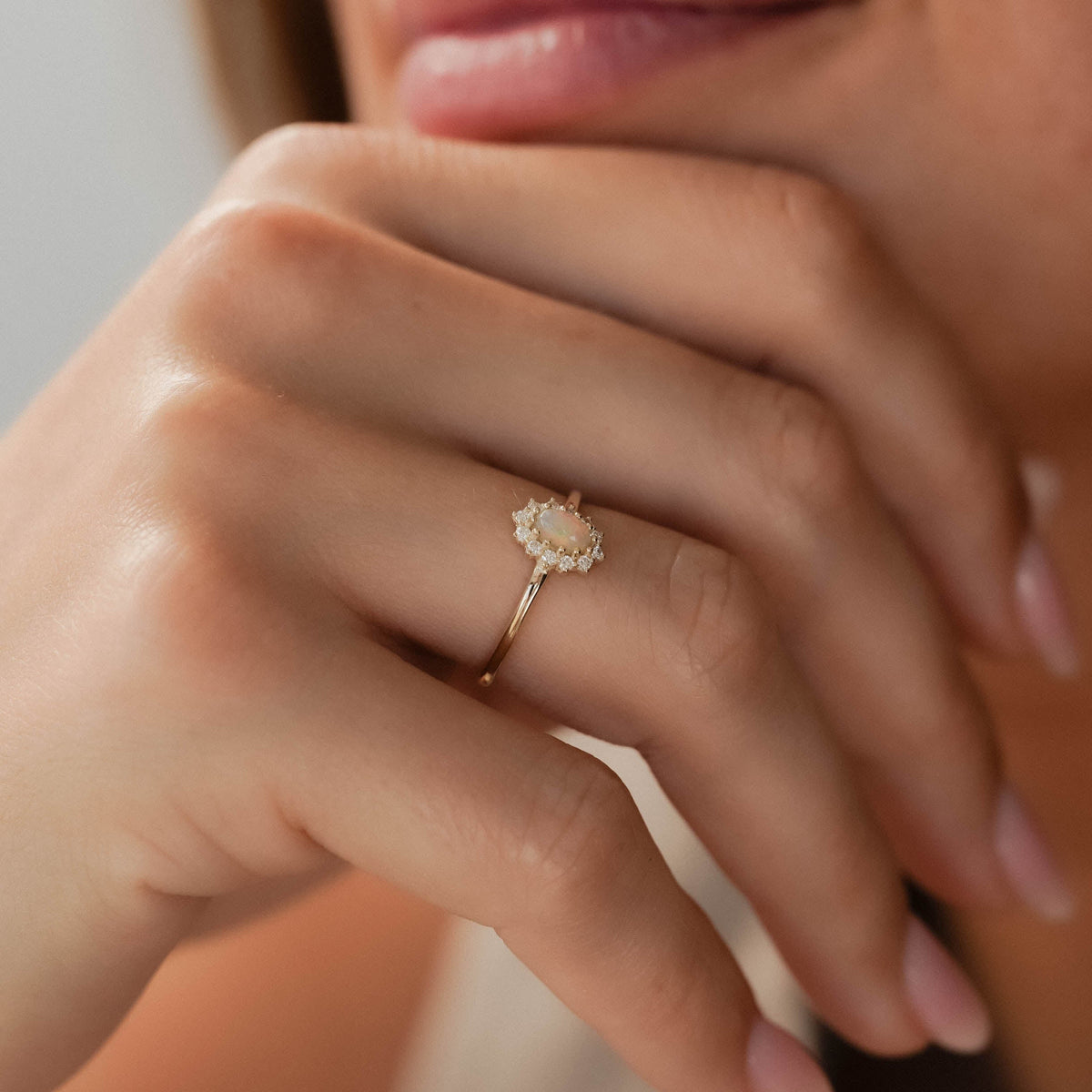 Chloe | Opaal & Diamant Cluster Ring - Menina Amsterdam