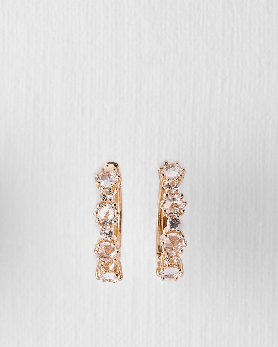 Avenia | 14K Witte Saffier Huggies