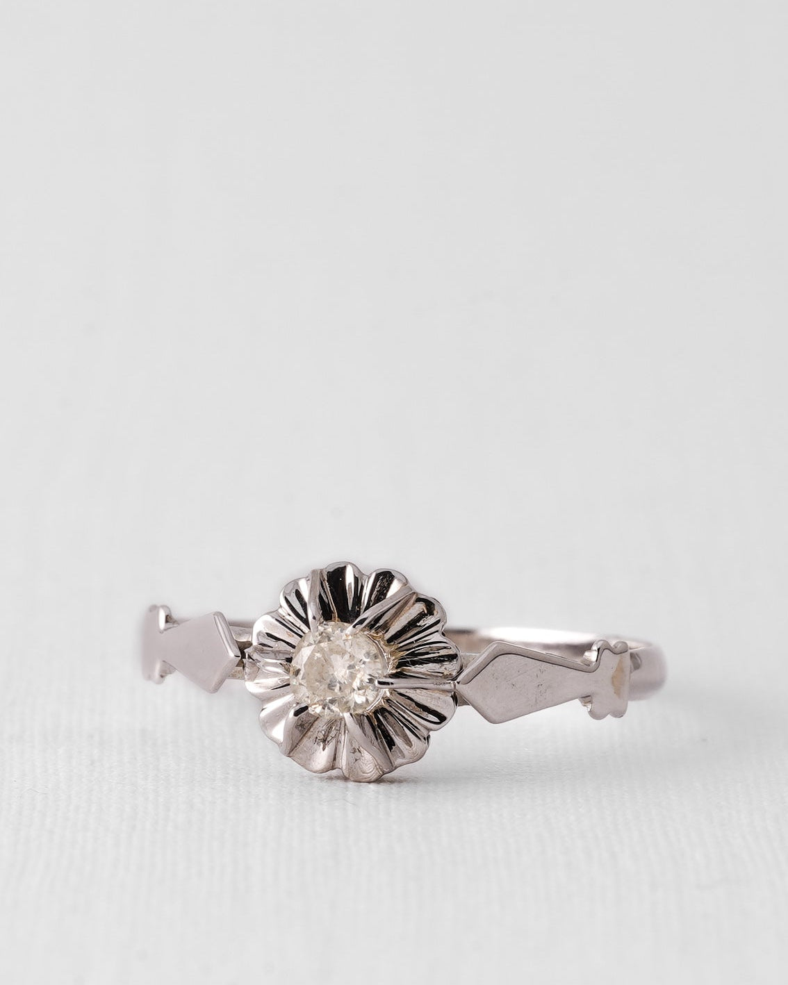 Linea | 14K Briljant (0.18ct) Solitair Ring