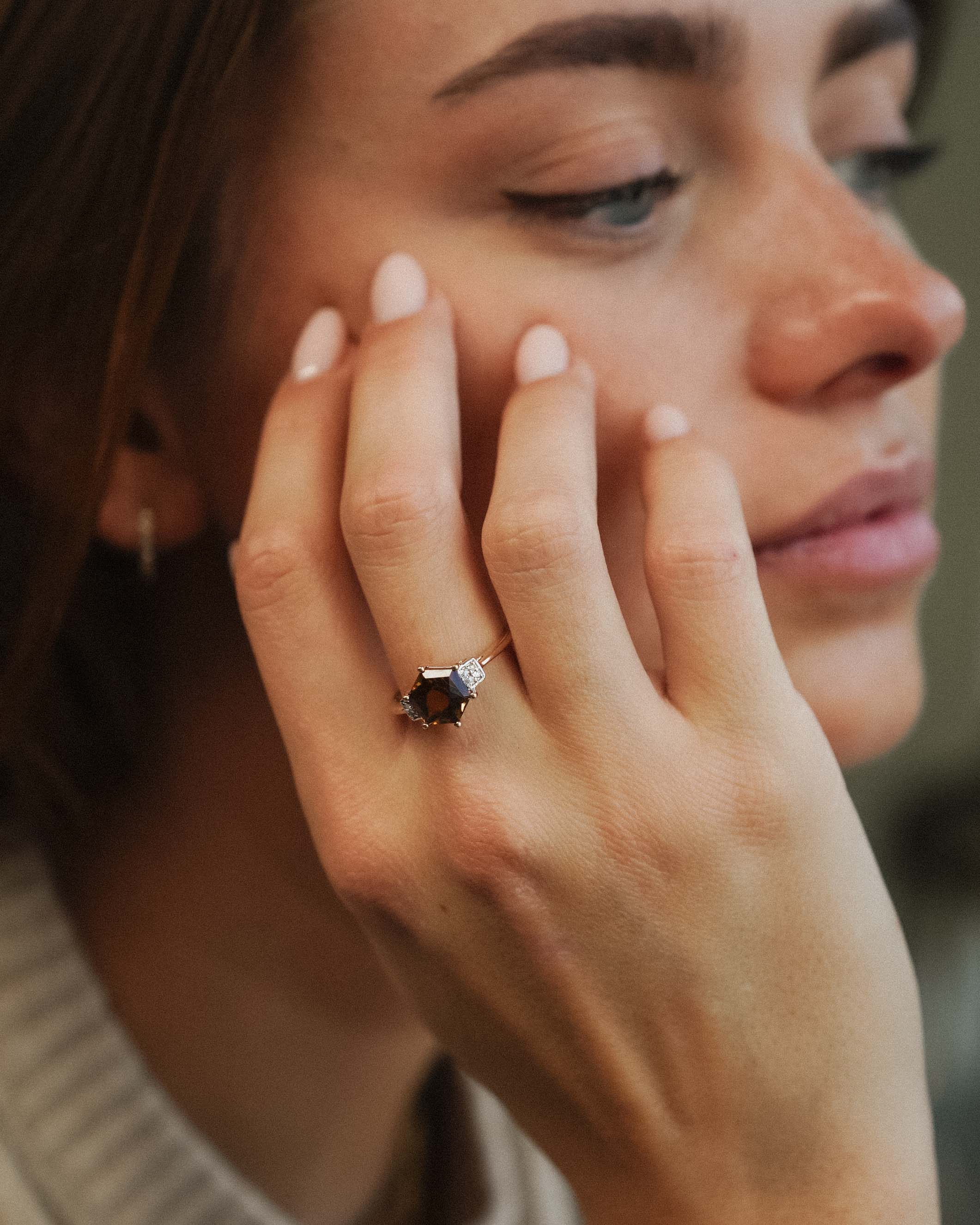 Solenna | Vintage Rookkwarts Solitair & Diamant Details Ring