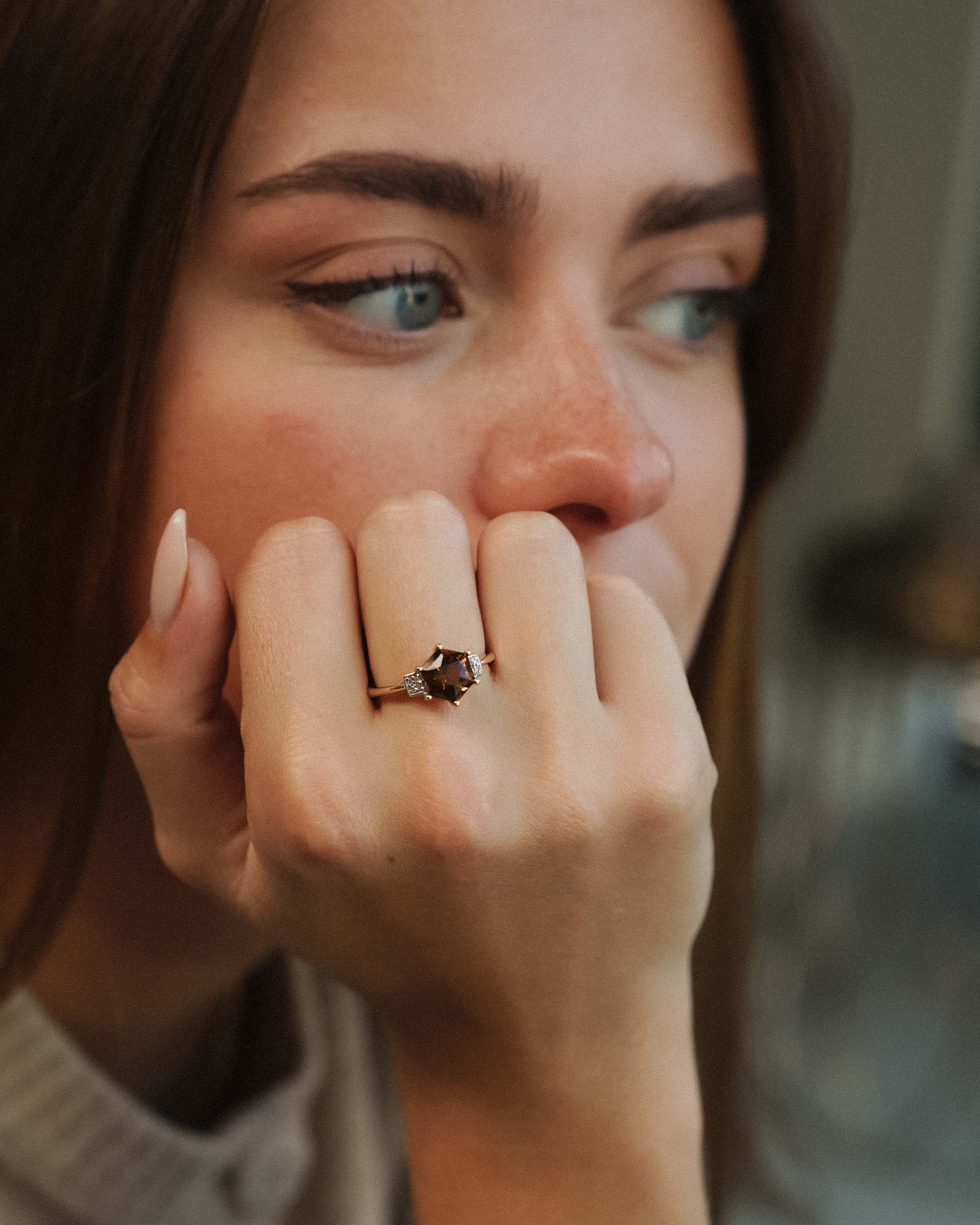 Solenna | Vintage Rookkwarts Solitair & Diamant Details Ring