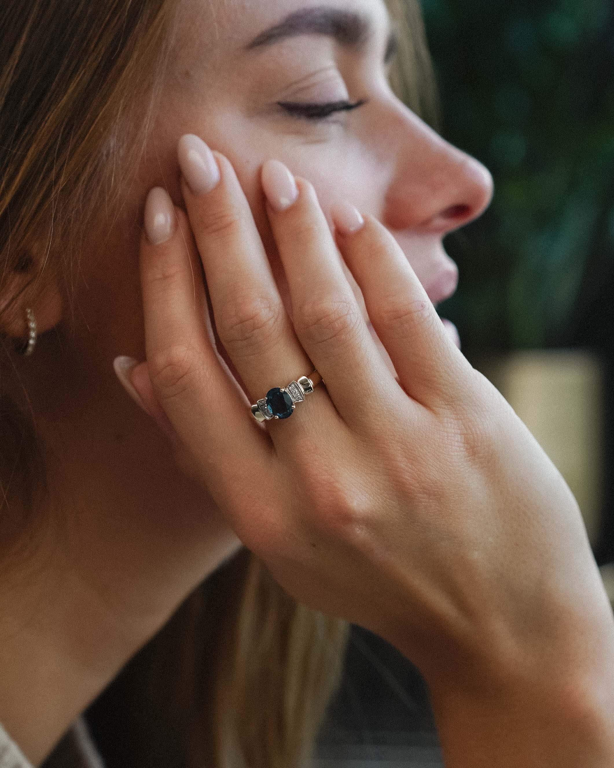 Verella | Vintage Topaas Solitair en Diamant Details Ring