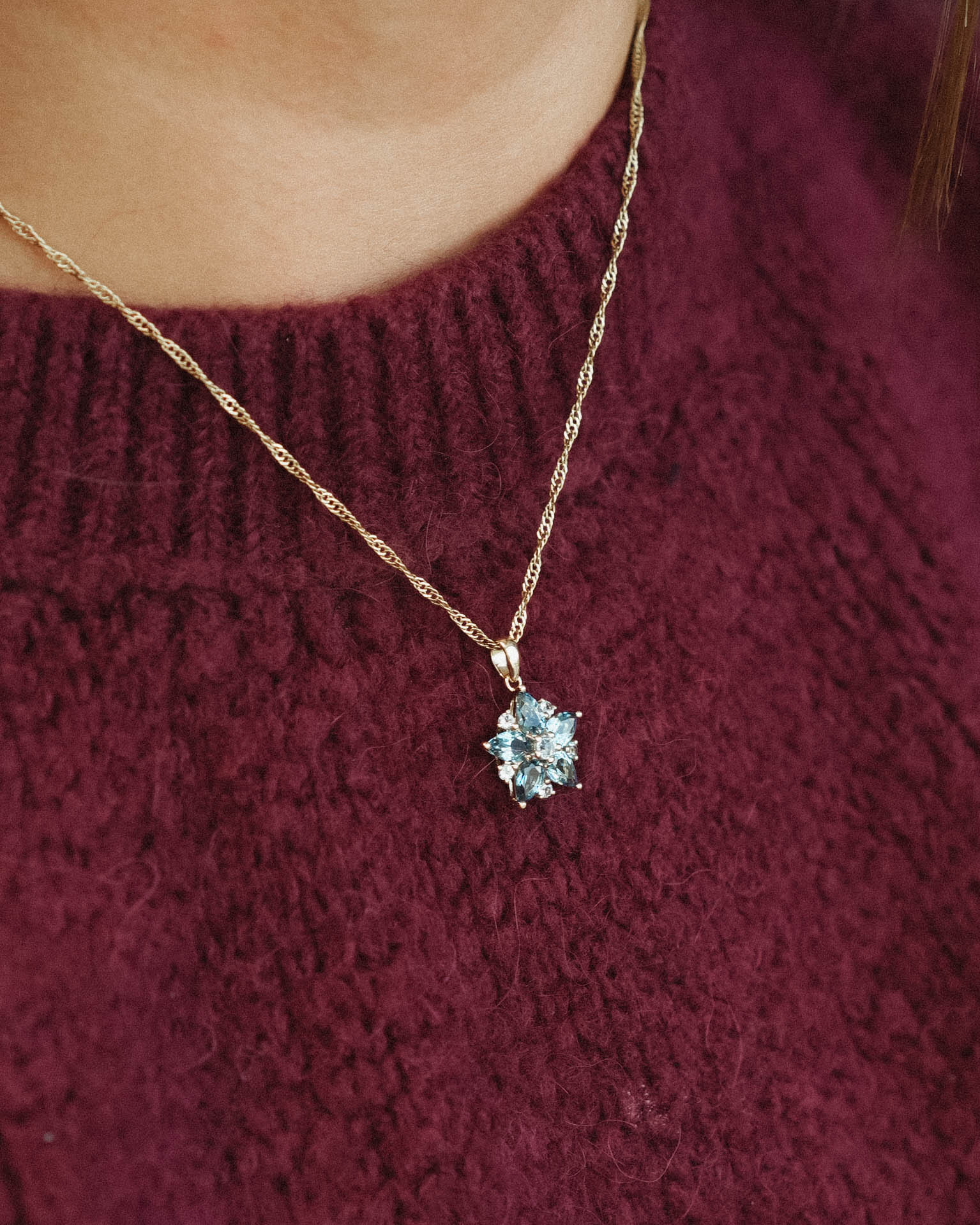 Ysera | Vintage Blauwe Topaas Cluster Hanger