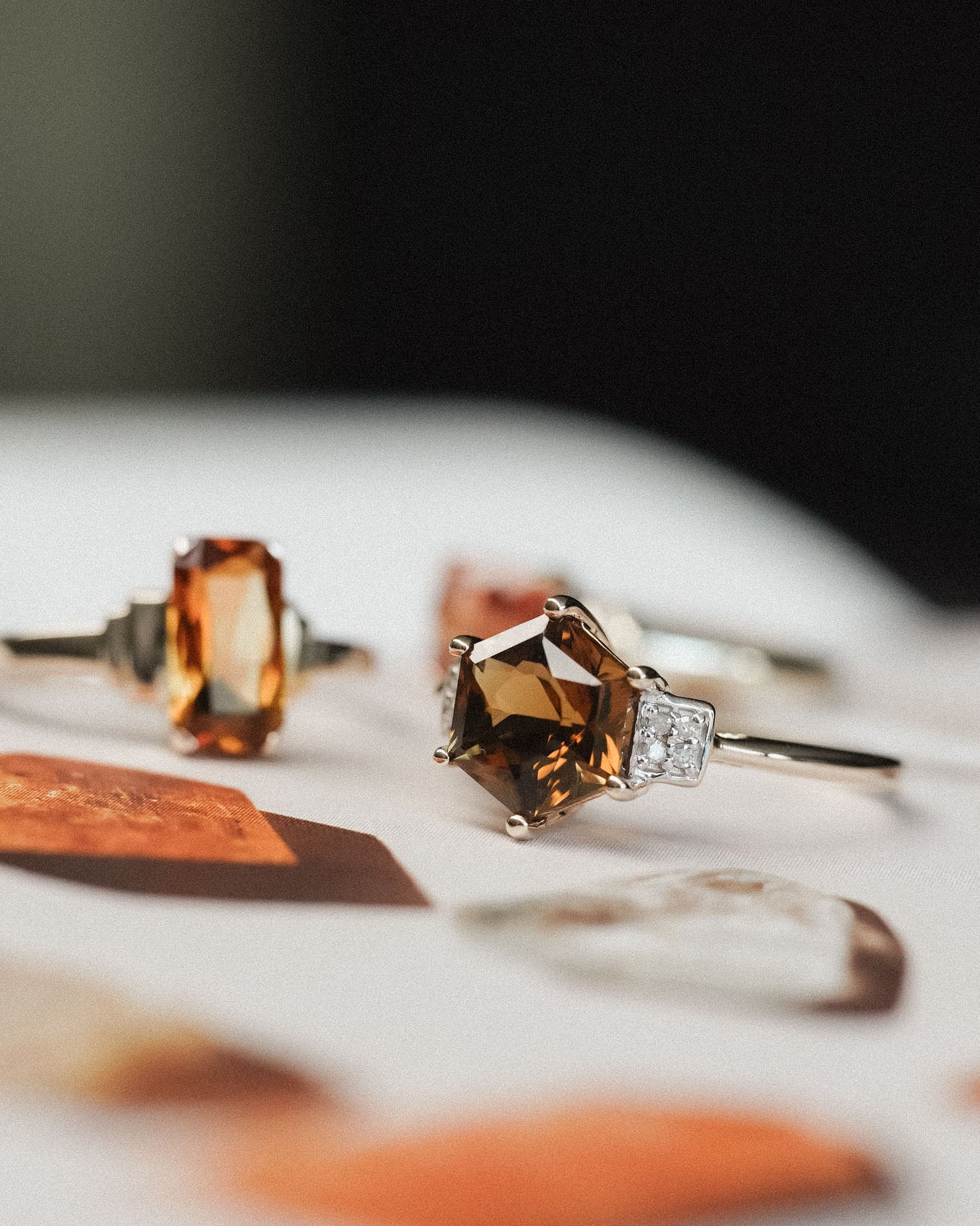 Solenna | Vintage Rookkwarts Solitair & Diamant Details Ring