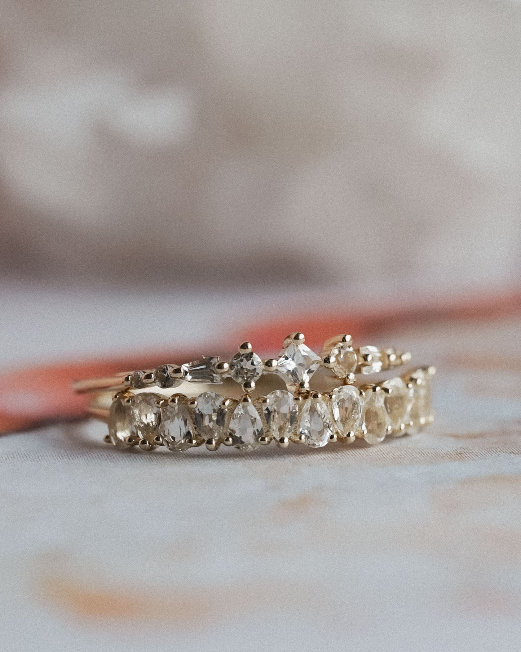 Evadne | 14K Witte Topaas Stacking Ring