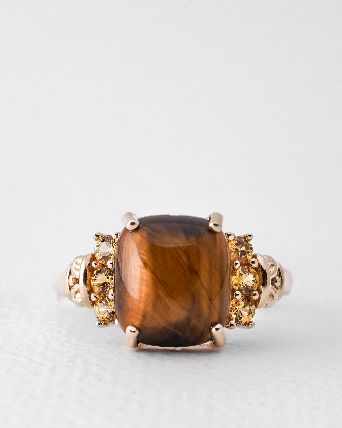 Camilla | Vintage Tijgeroog Solitaire & Citrien Details Ring