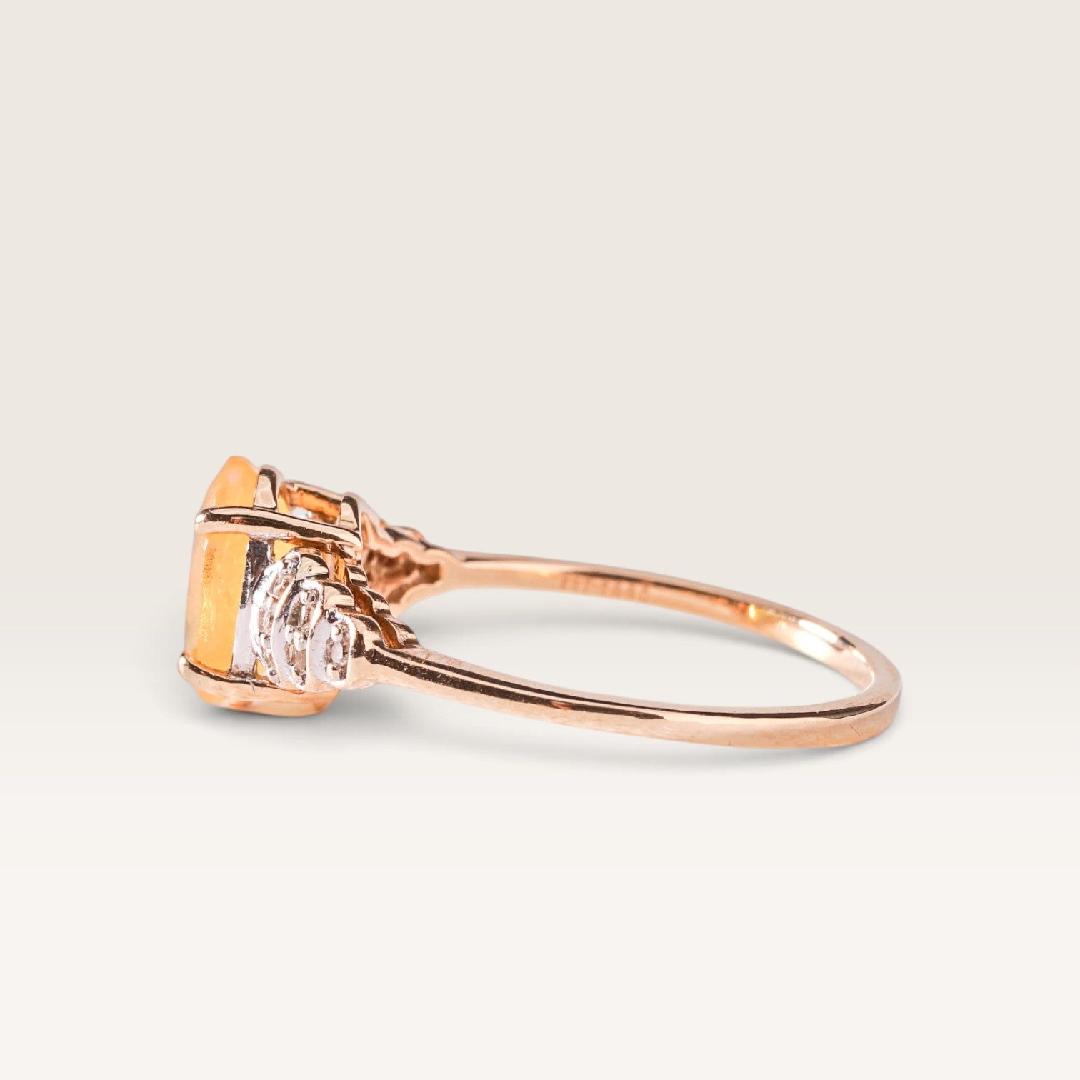 Ariana | Vintage Opaal en Diamant ring