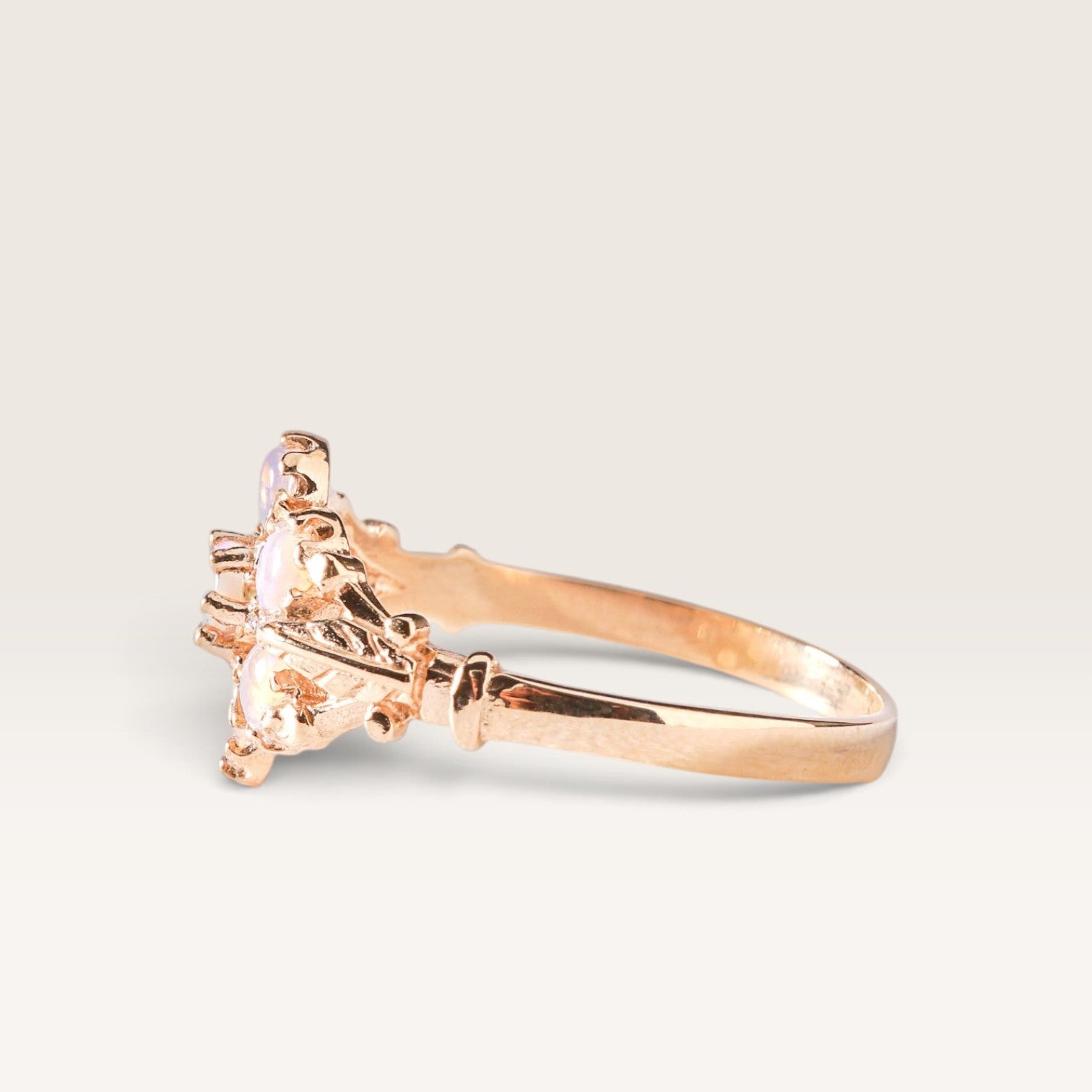 Leonora| Vintage Opaal Cluster ring