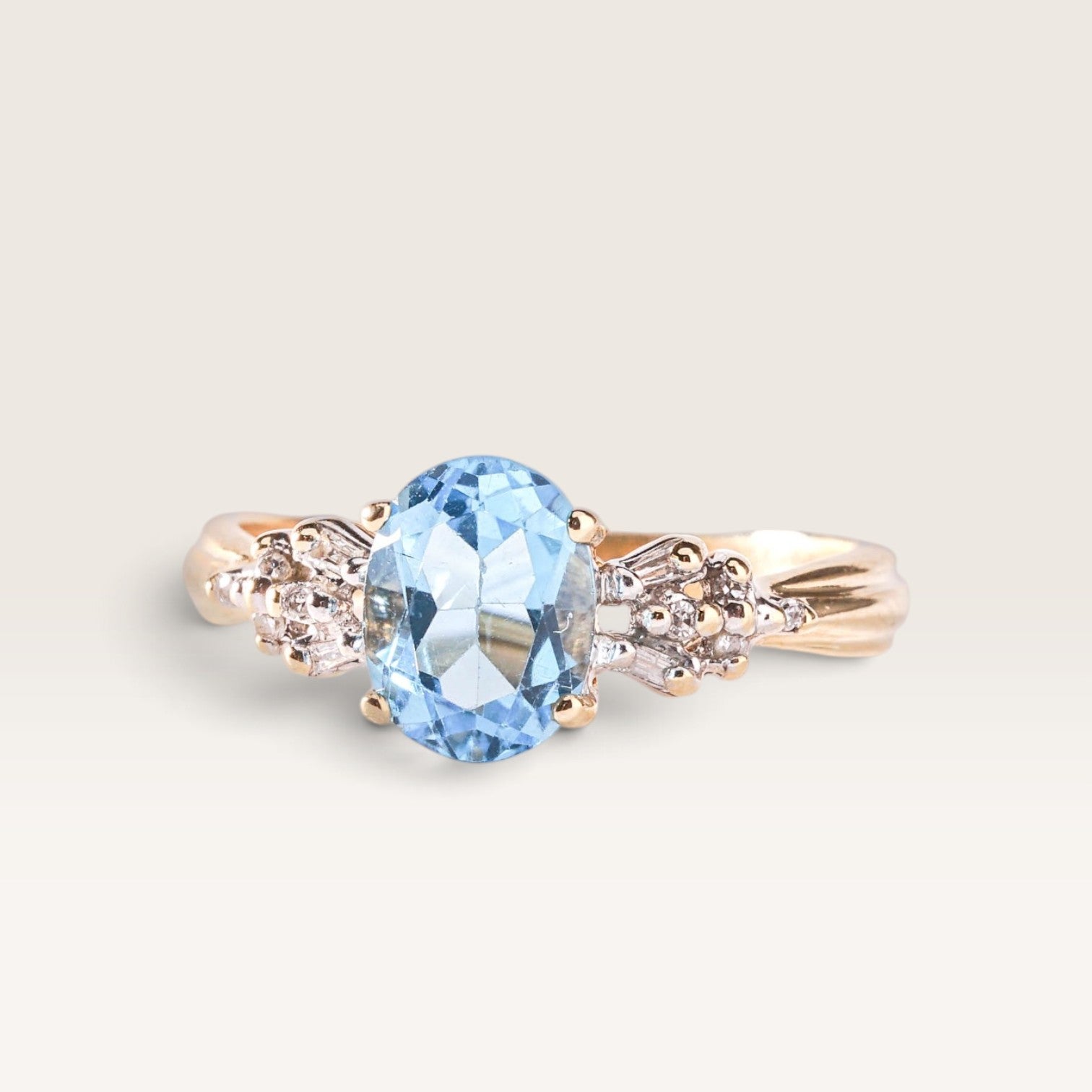 Celeste| Vintage Topaas en Diamant ring - Menina Amsterdam