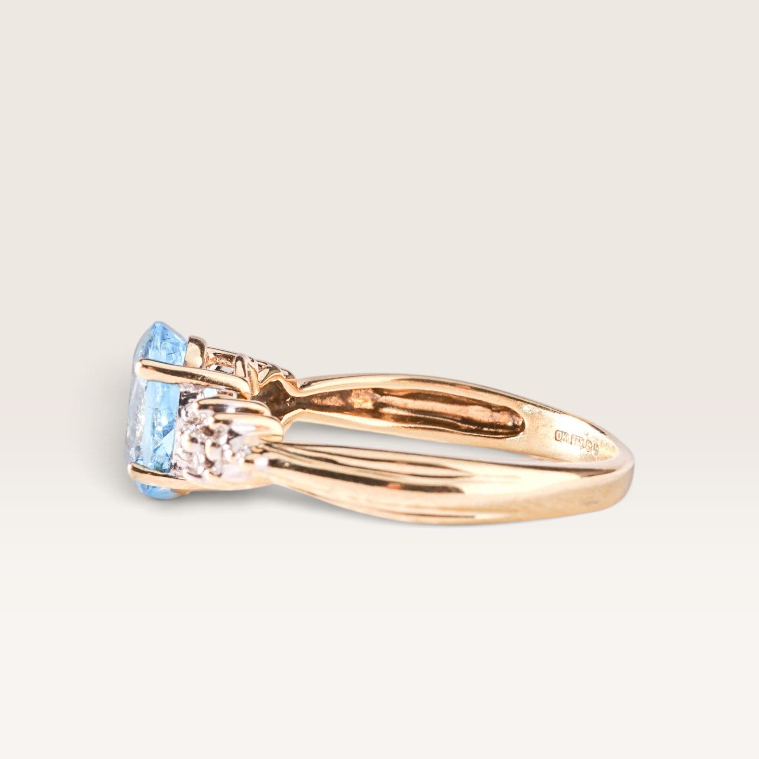 Celeste| Vintage Topaas en Diamant ring - Menina Amsterdam