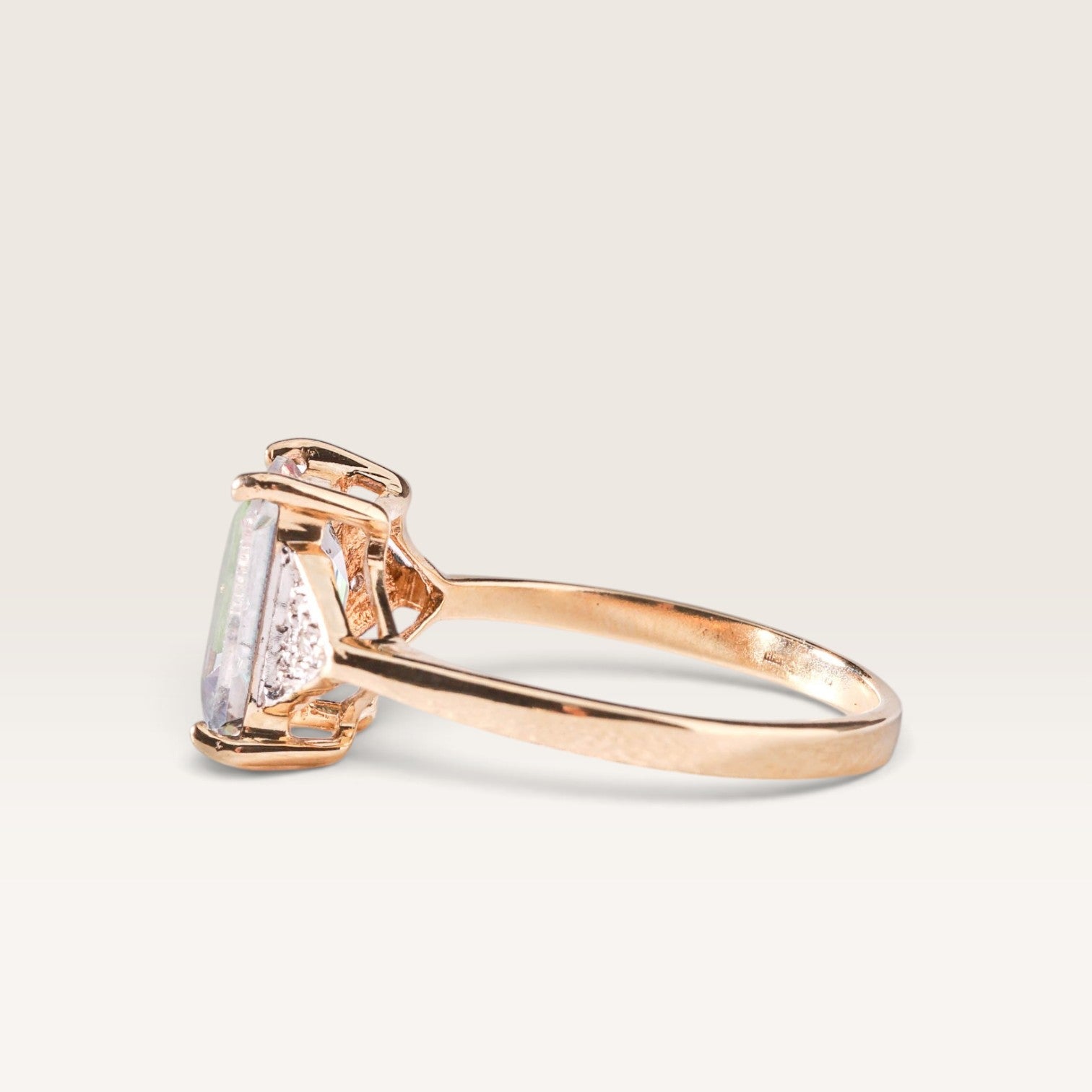 Mireille| Vintage Topaas en Diamant ring - Menina Amsterdam