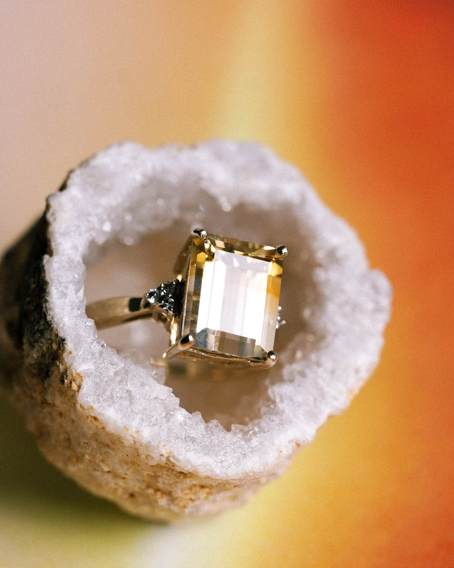 Elira | Vintage Bi-Colour Kwarts & Witte Saffier Ring