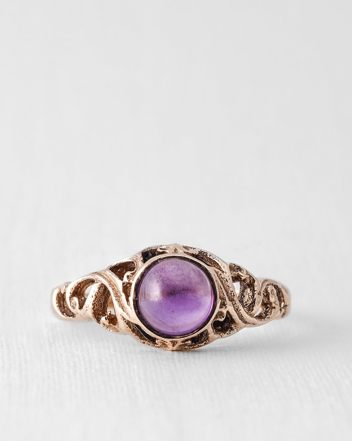 Ravena | Vintage Cabochon Amethist Solitair Ring