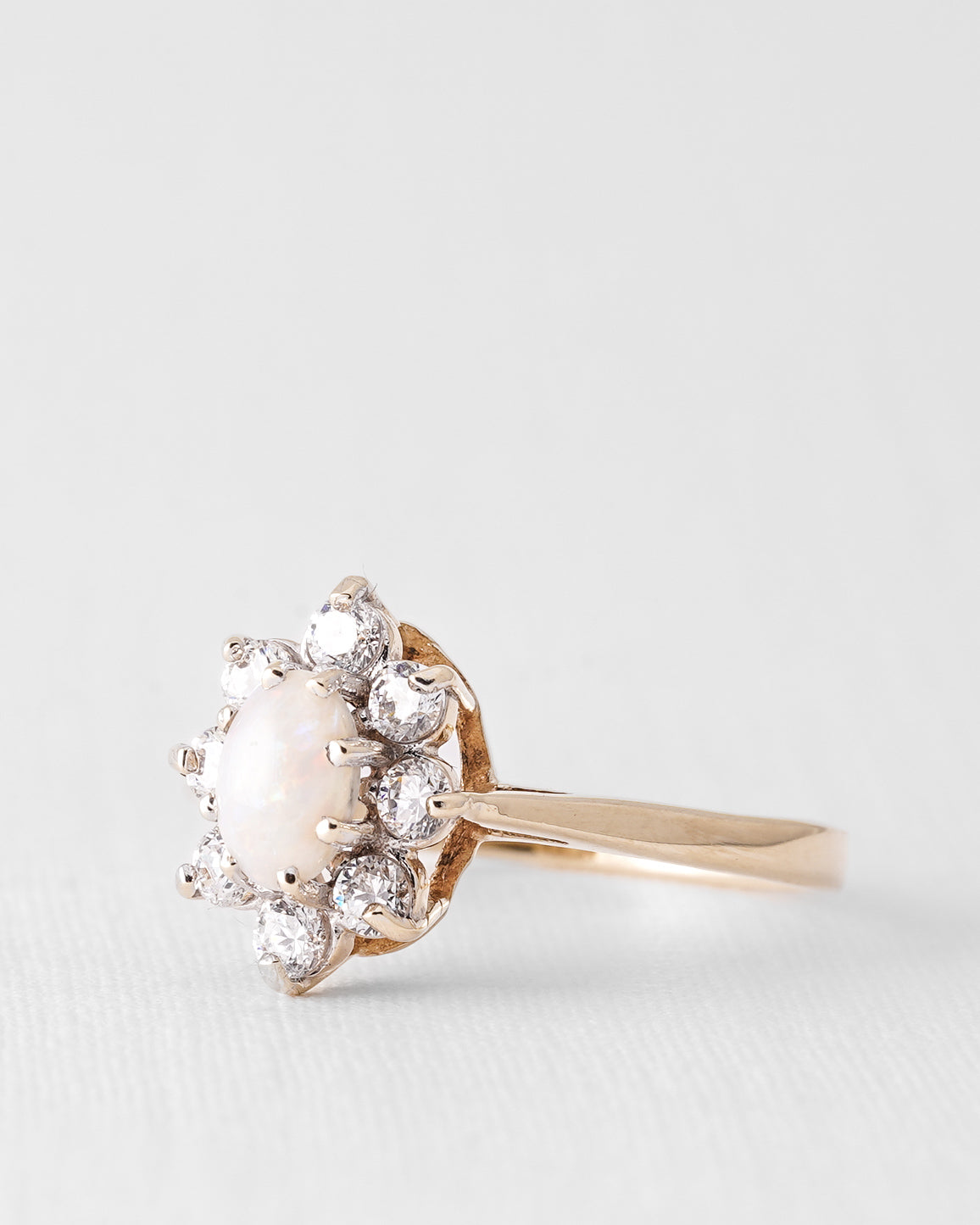 Mariva | Vintage Opaal & CZ Cluster Ring
