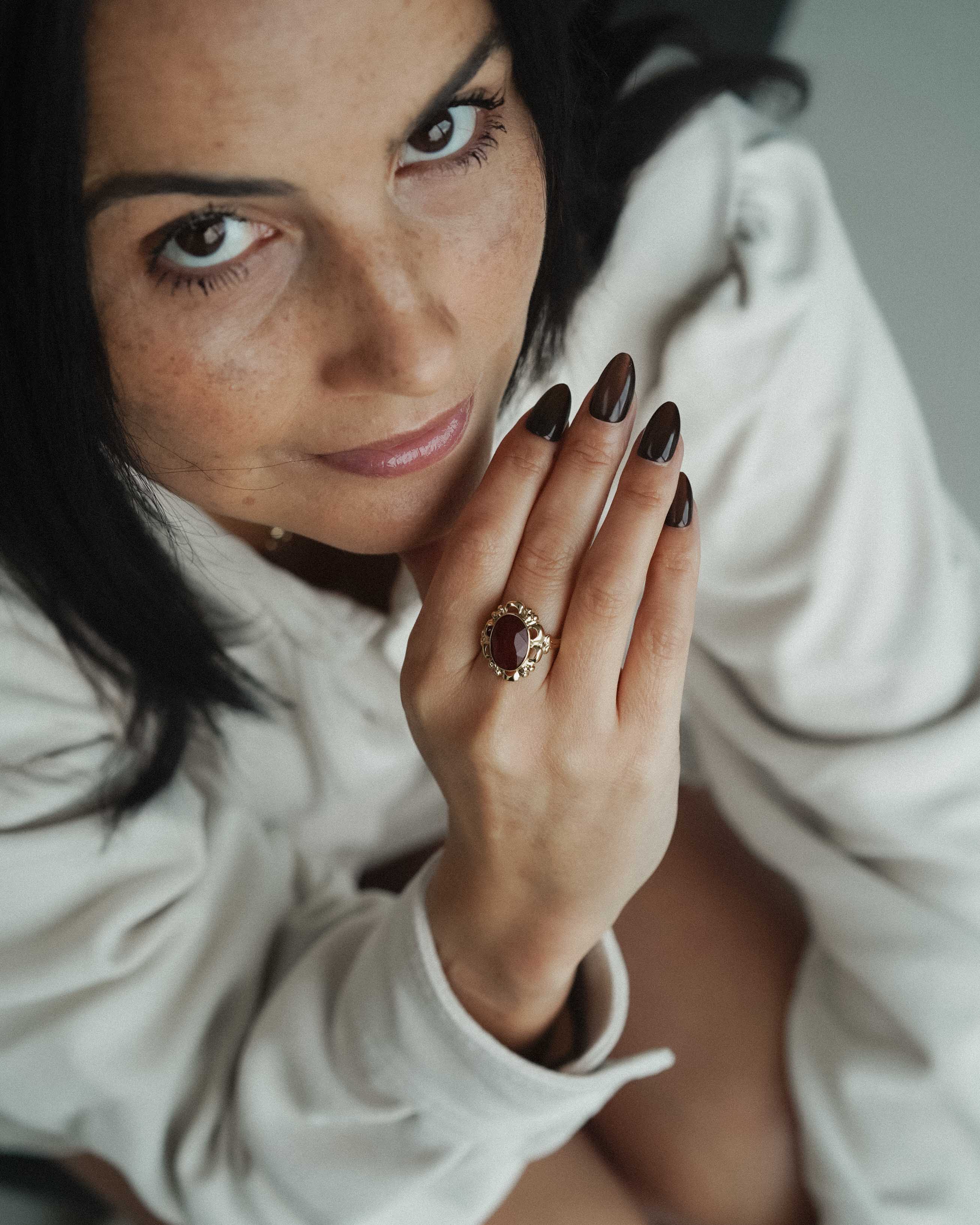 Aven | 14K Granaat Statement Ring