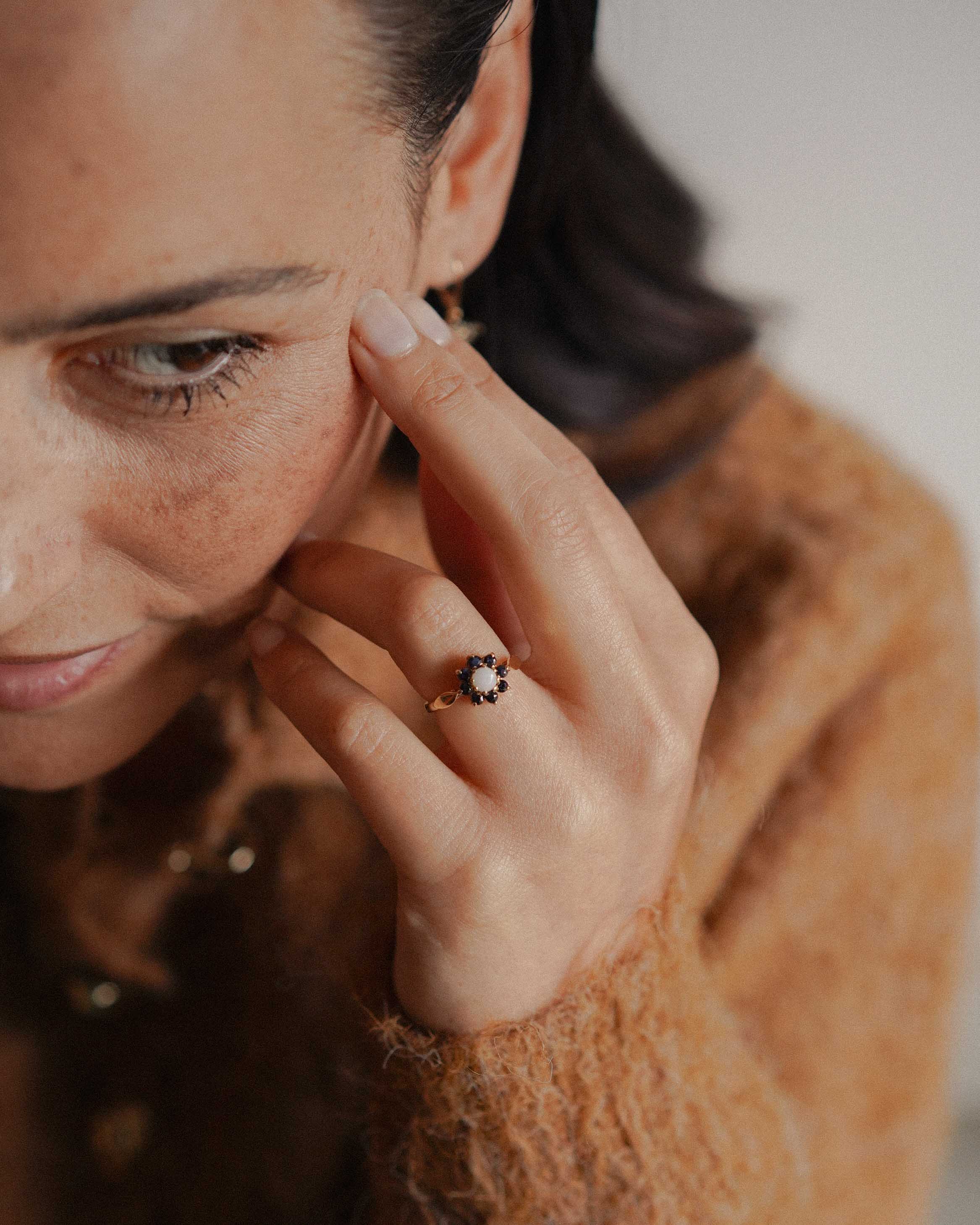 Elara | Vintage Opaal & Saffier Cluster Ring
