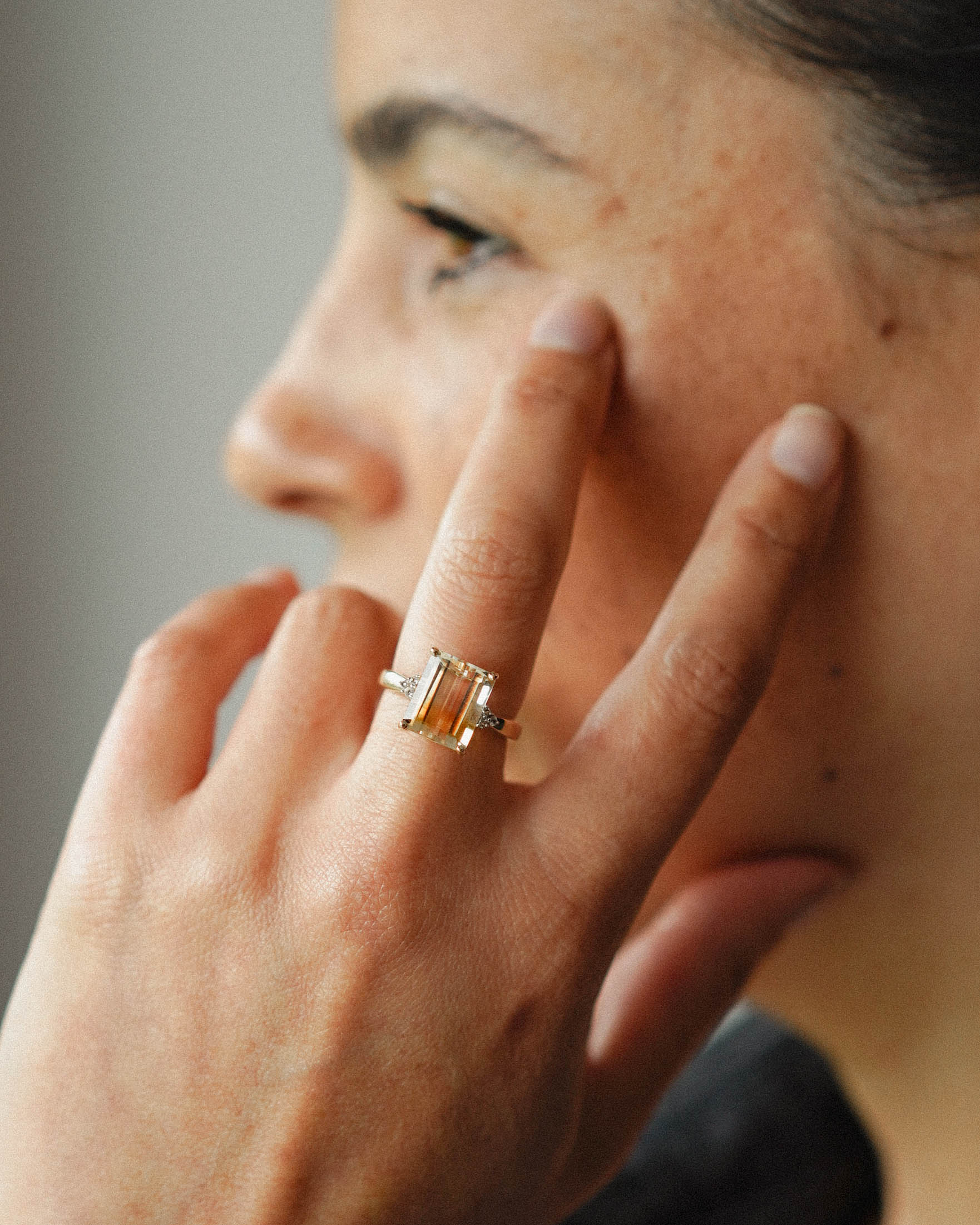 Elira | Vintage Bi-Colour Kwarts & Witte Saffier Ring