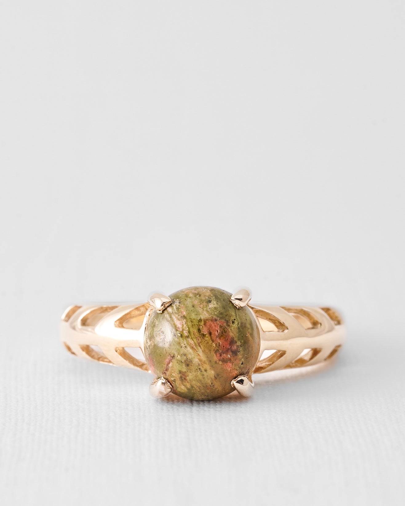 Seraphine | Vintage Unakiet Solitaire Ring