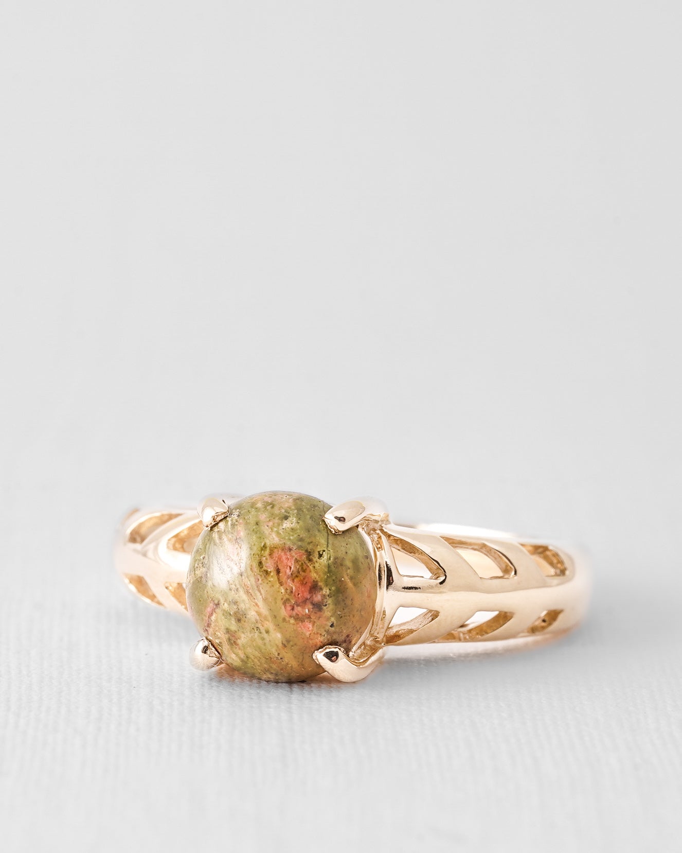 Seraphine | Vintage Unakiet Solitaire Ring