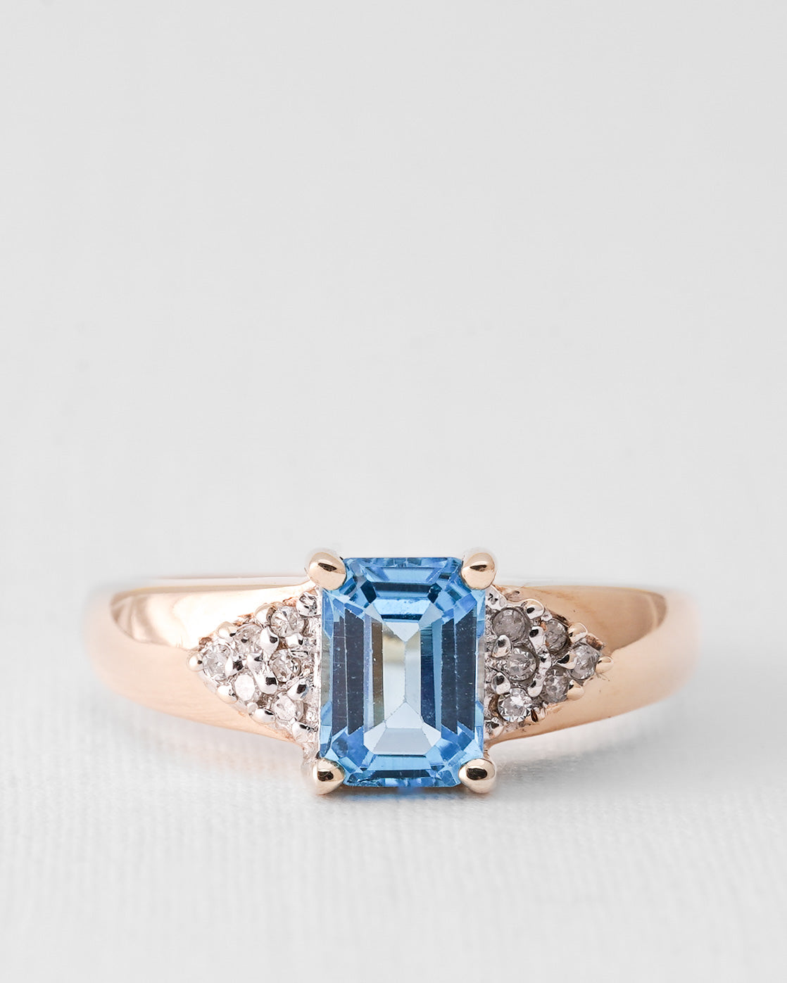 Meira | Vintage Topaas Solitair & Diamant Details Ring