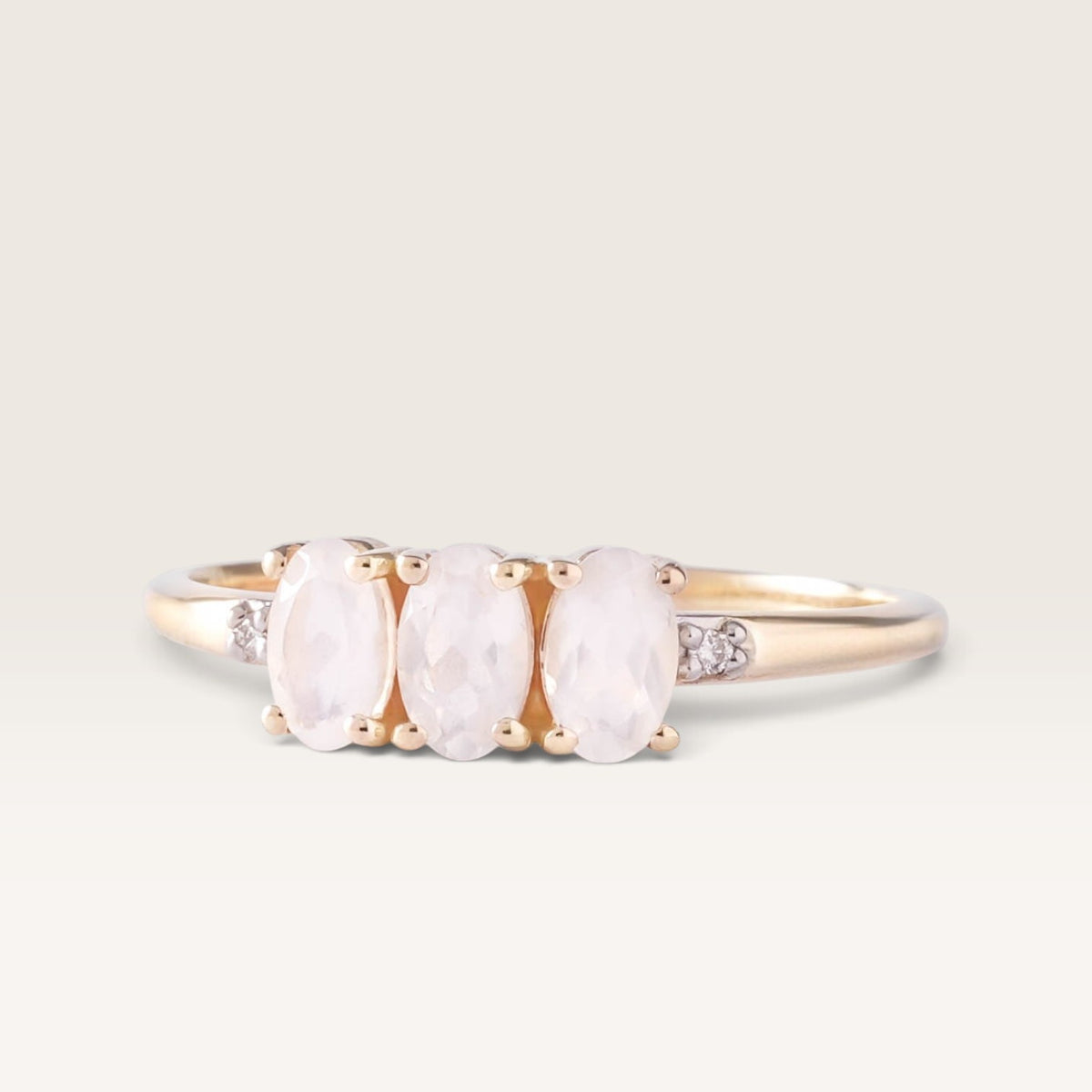 Luna | Regenboogmaansteen & Diamant Ring - Menina Amsterdam