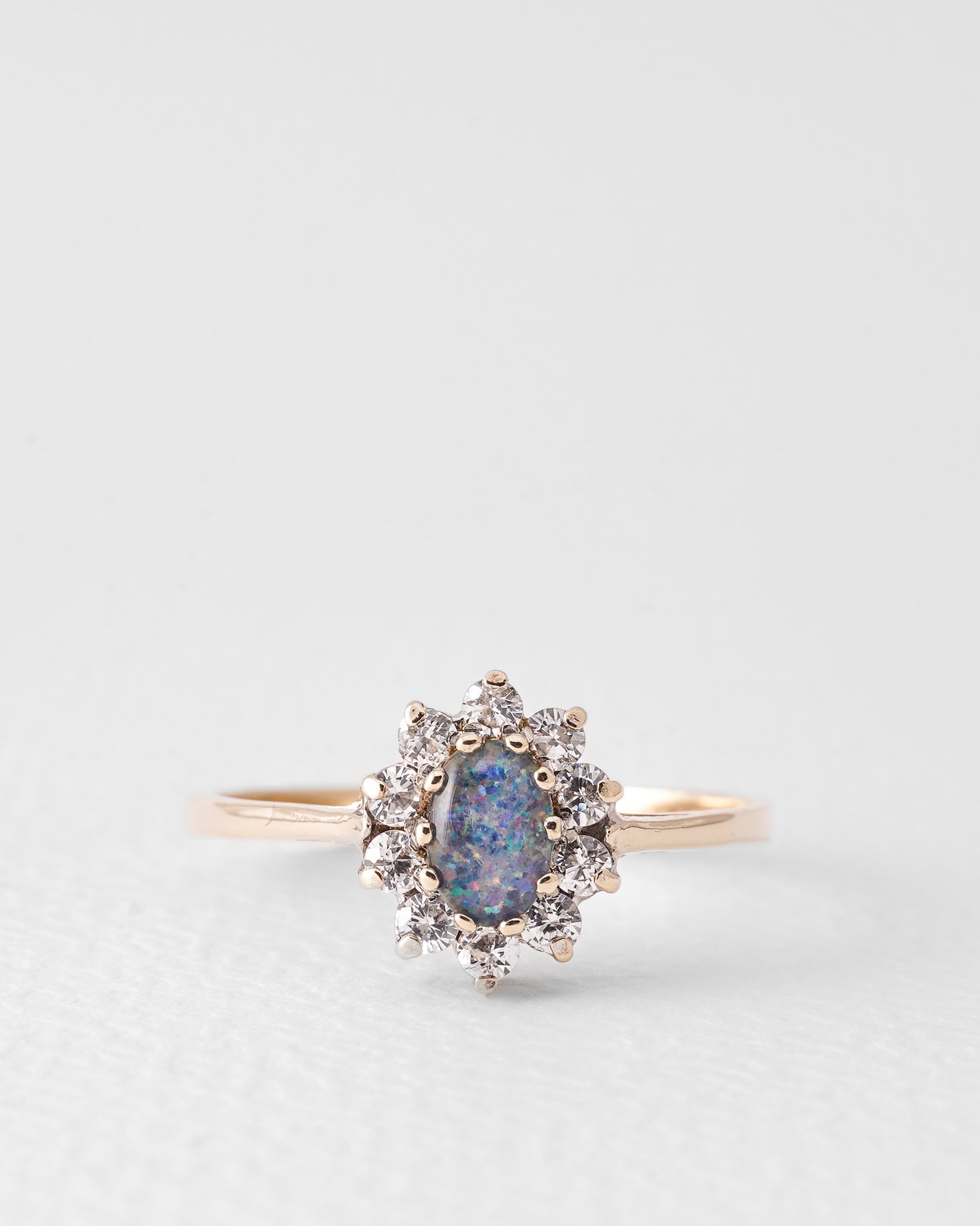 Tila | Vintage Blauwe Opaal & Witte Saffier Cluster Ring