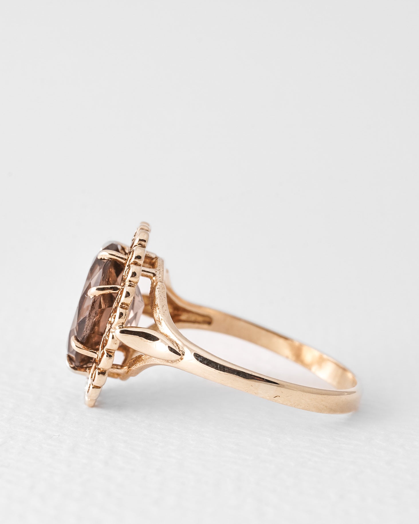 Zoé | Vintage Smokey Kwarts Solitaire Ring