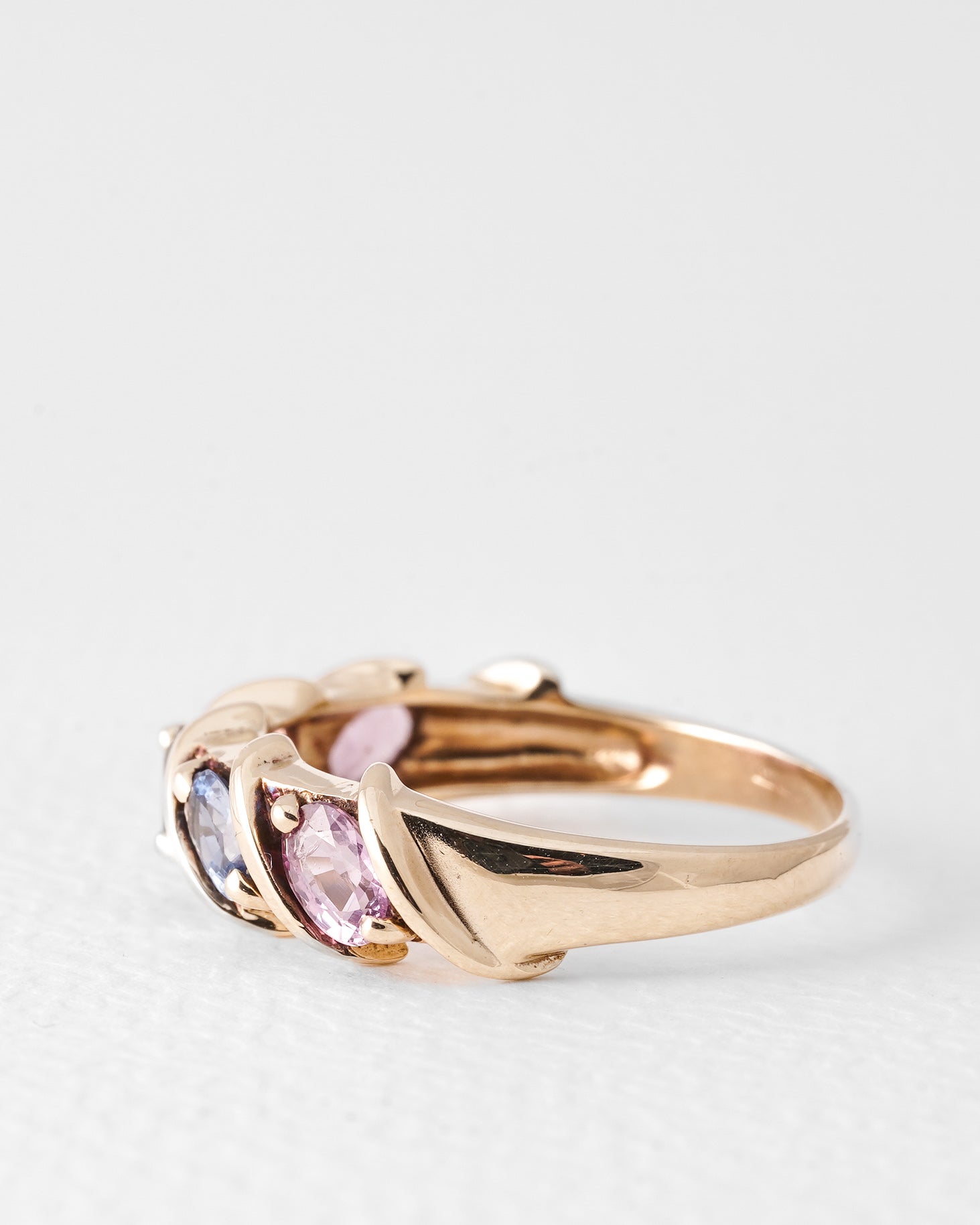 Alia | Vintage Gouden Multi Gekleurde Saffier Ring