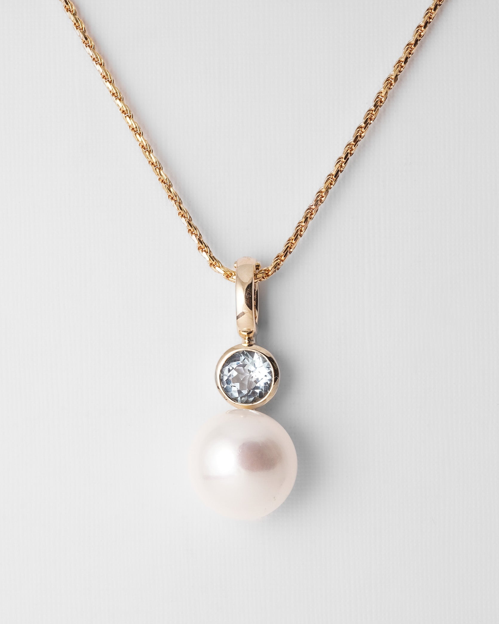 Alia | 14K Geel Gouden Zoutwater Parel & Aquamarijn Hanger
