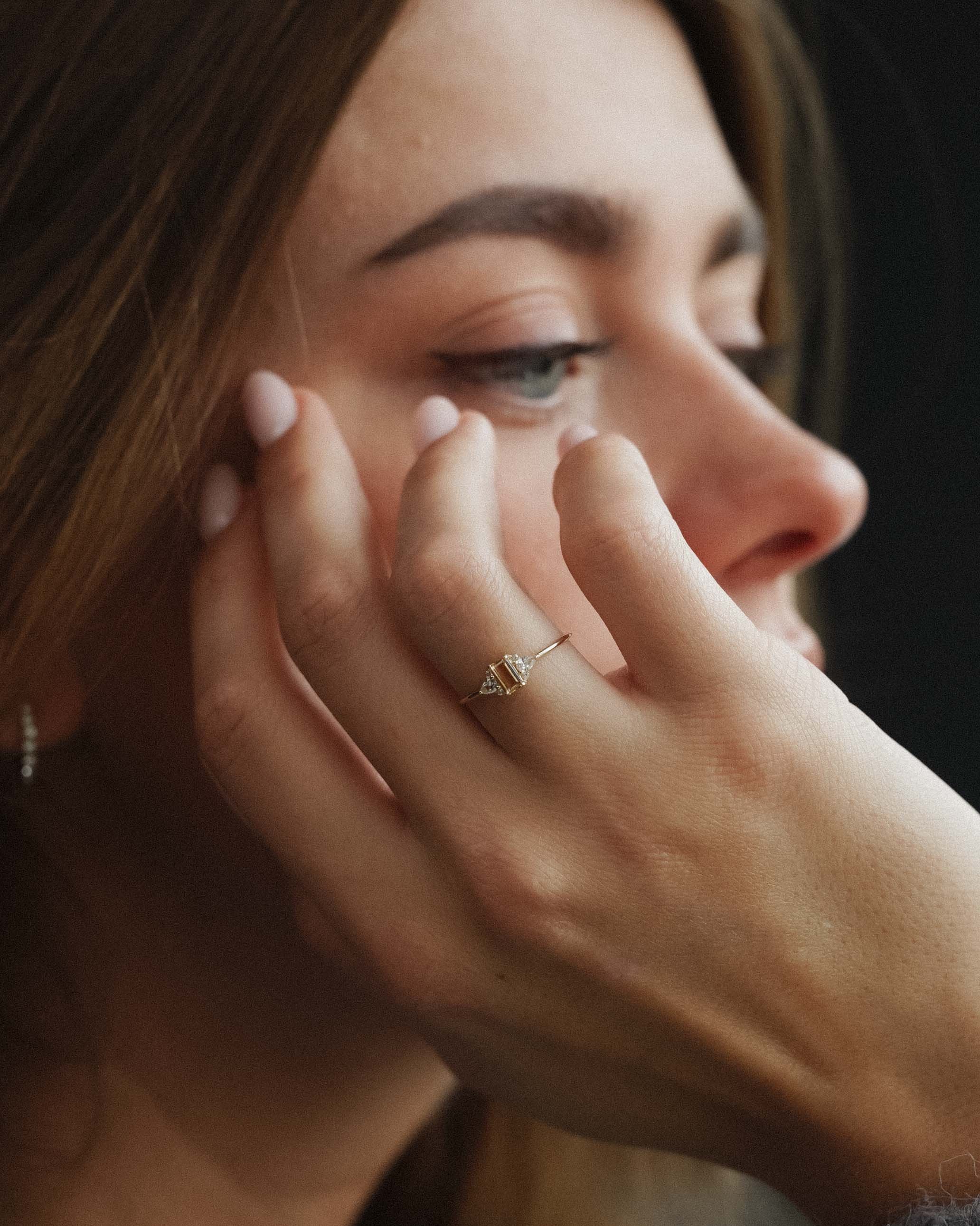 Solenne | 14K Citrien Solitair & Witte Saffier Details Ring