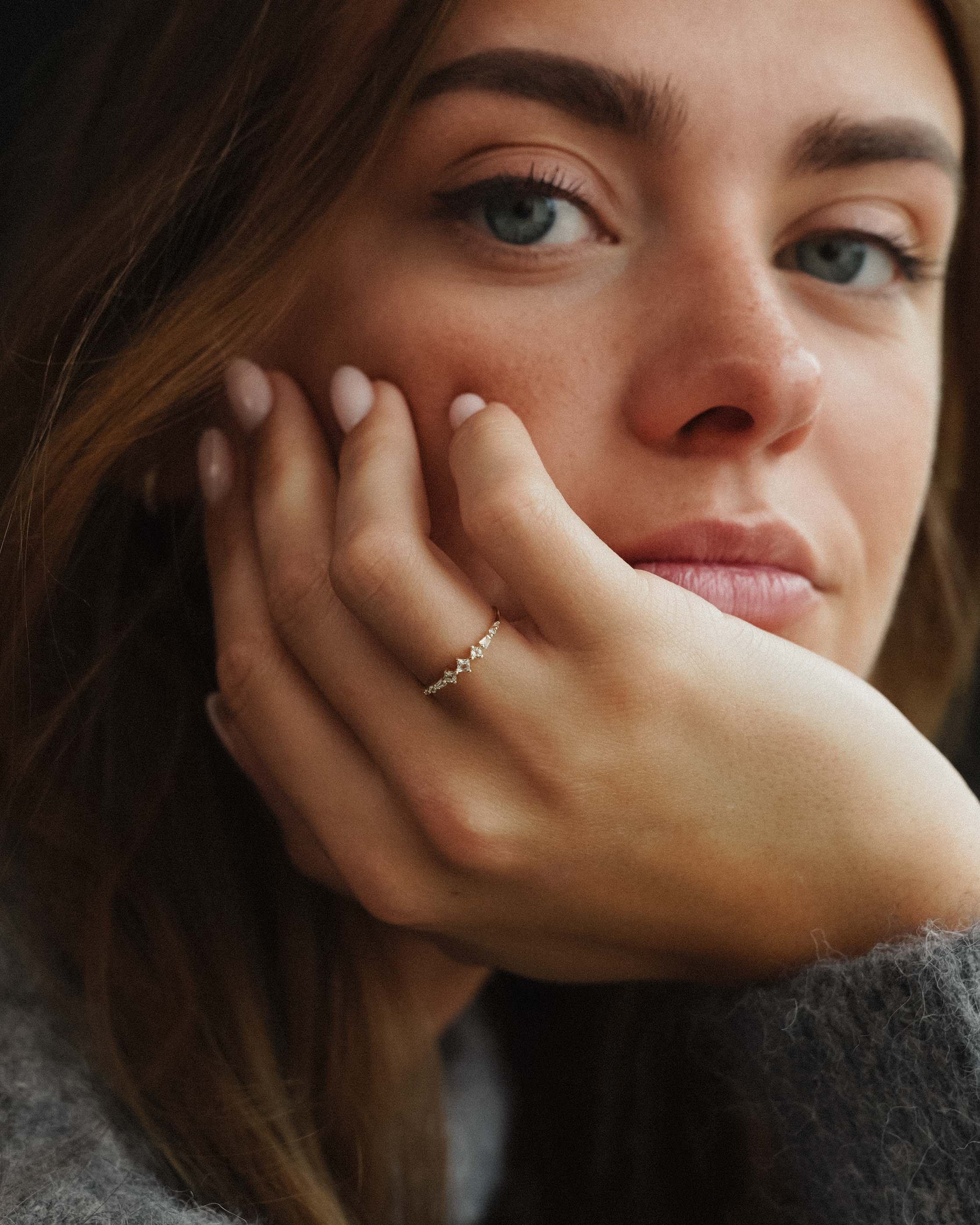 Evadne | 14K Witte Topaas Stacking Ring