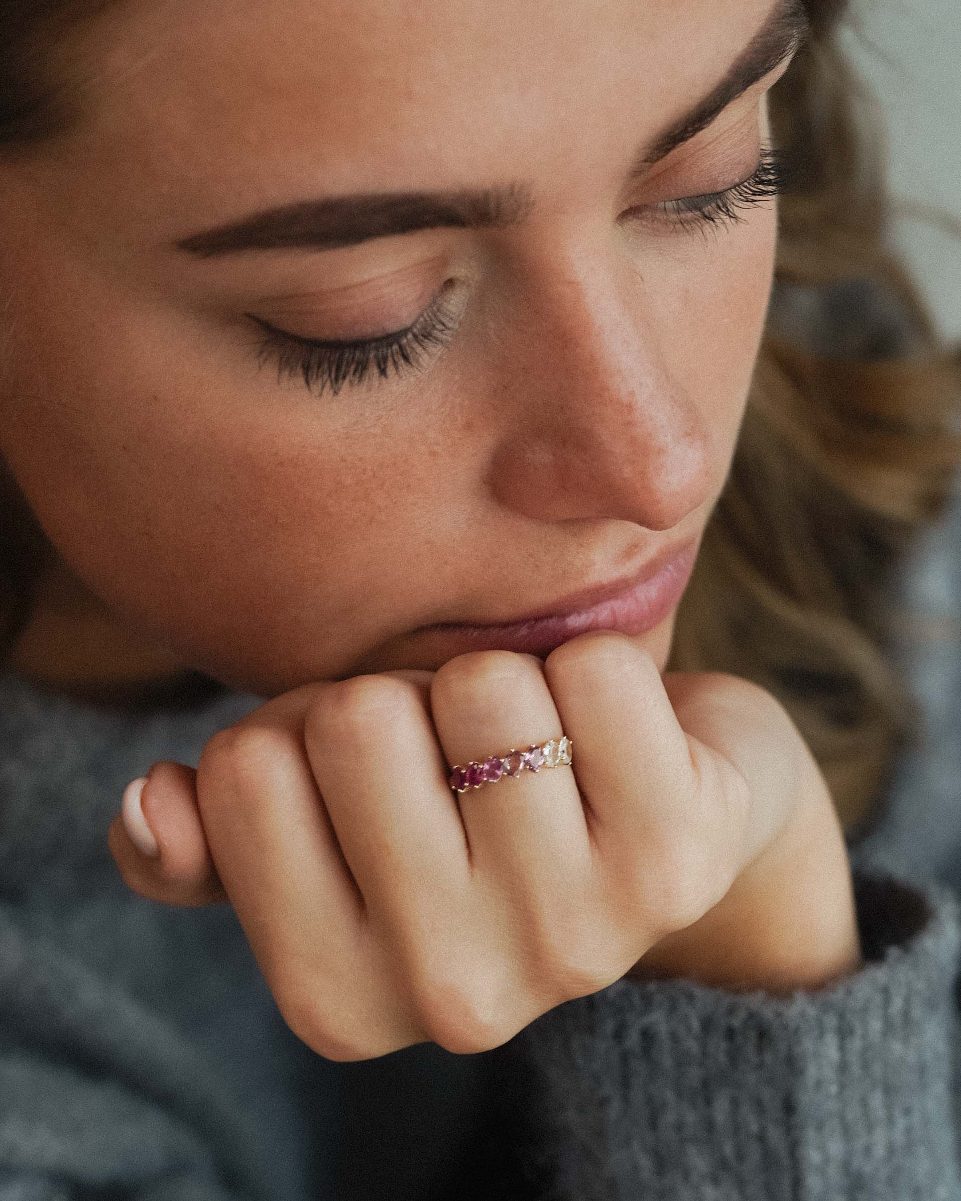 Elowen | 14K Toermalijn, Roze Saffier & Witte Saffier Half Eternity Ring