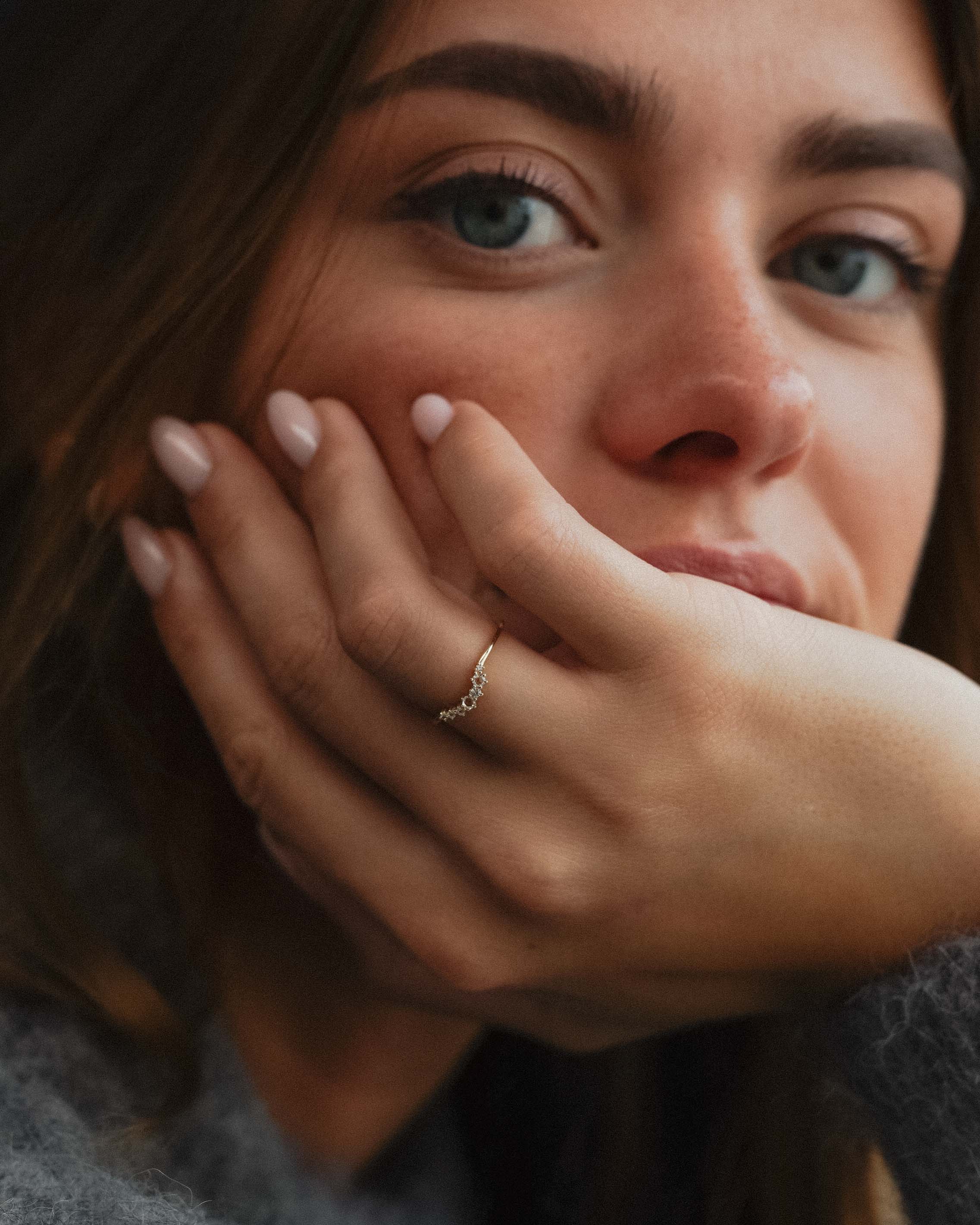 Sylara | 14K Witte Saffier Pavé Ring