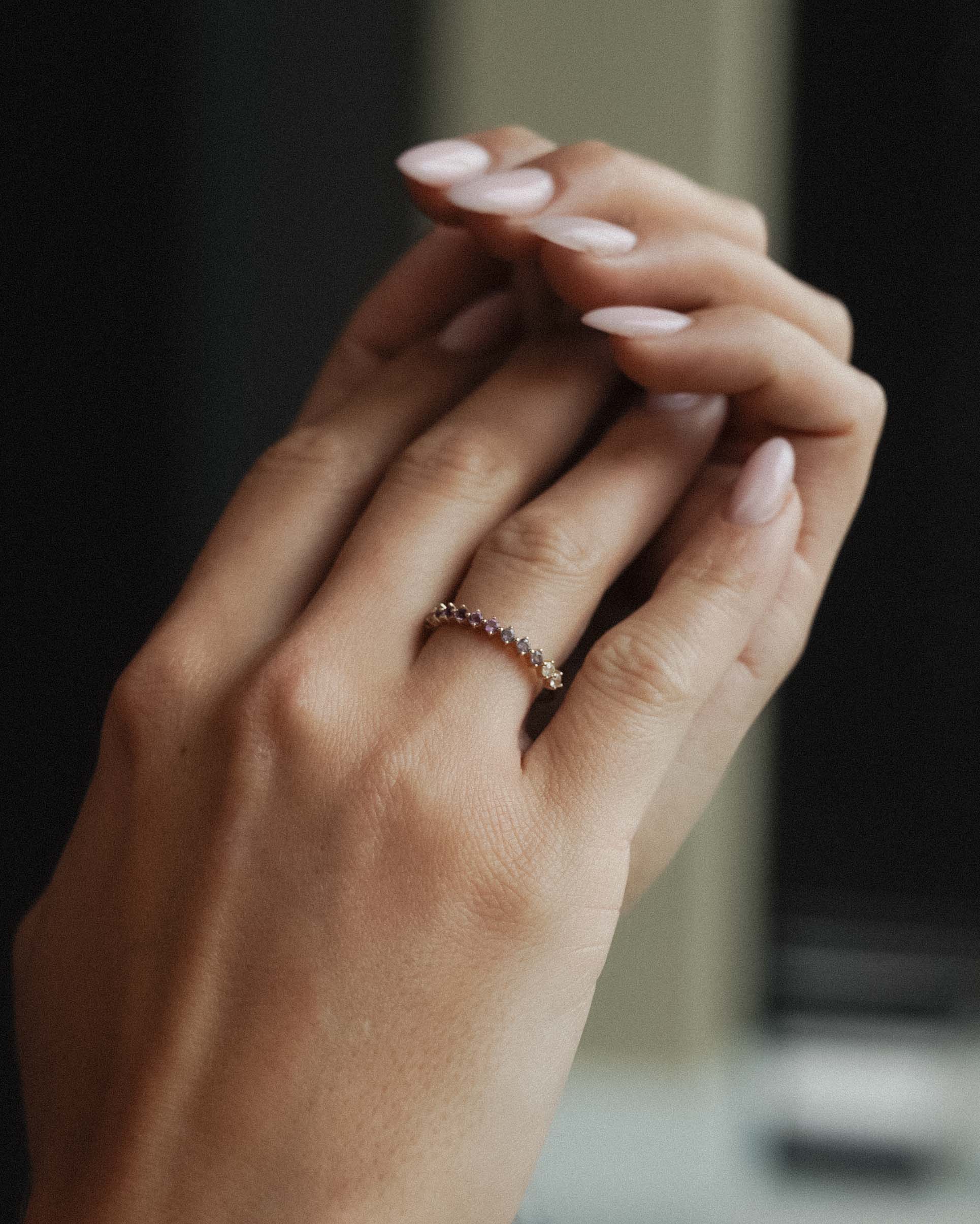 Vionne | 14K Amethist, Cordieriet & Witte Saffier Pavé Ring